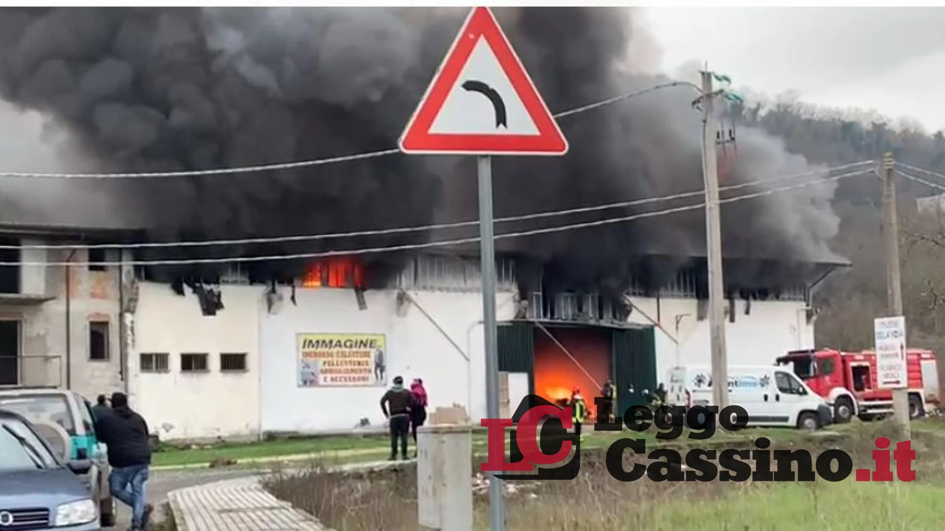 [VIDEO] Terribile incendio a San Giorgio a Liri