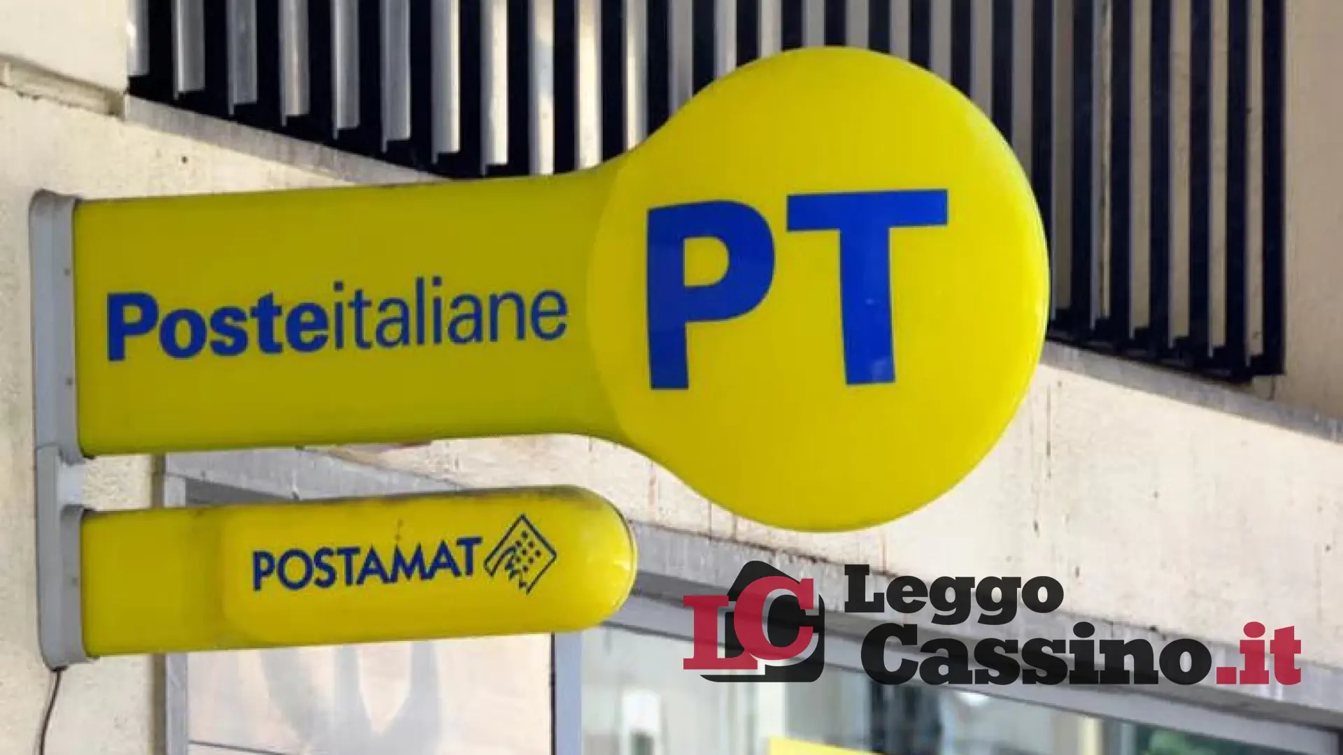 Impiegata postale preleva con la carta di una pensionata: scoperta e denunciata