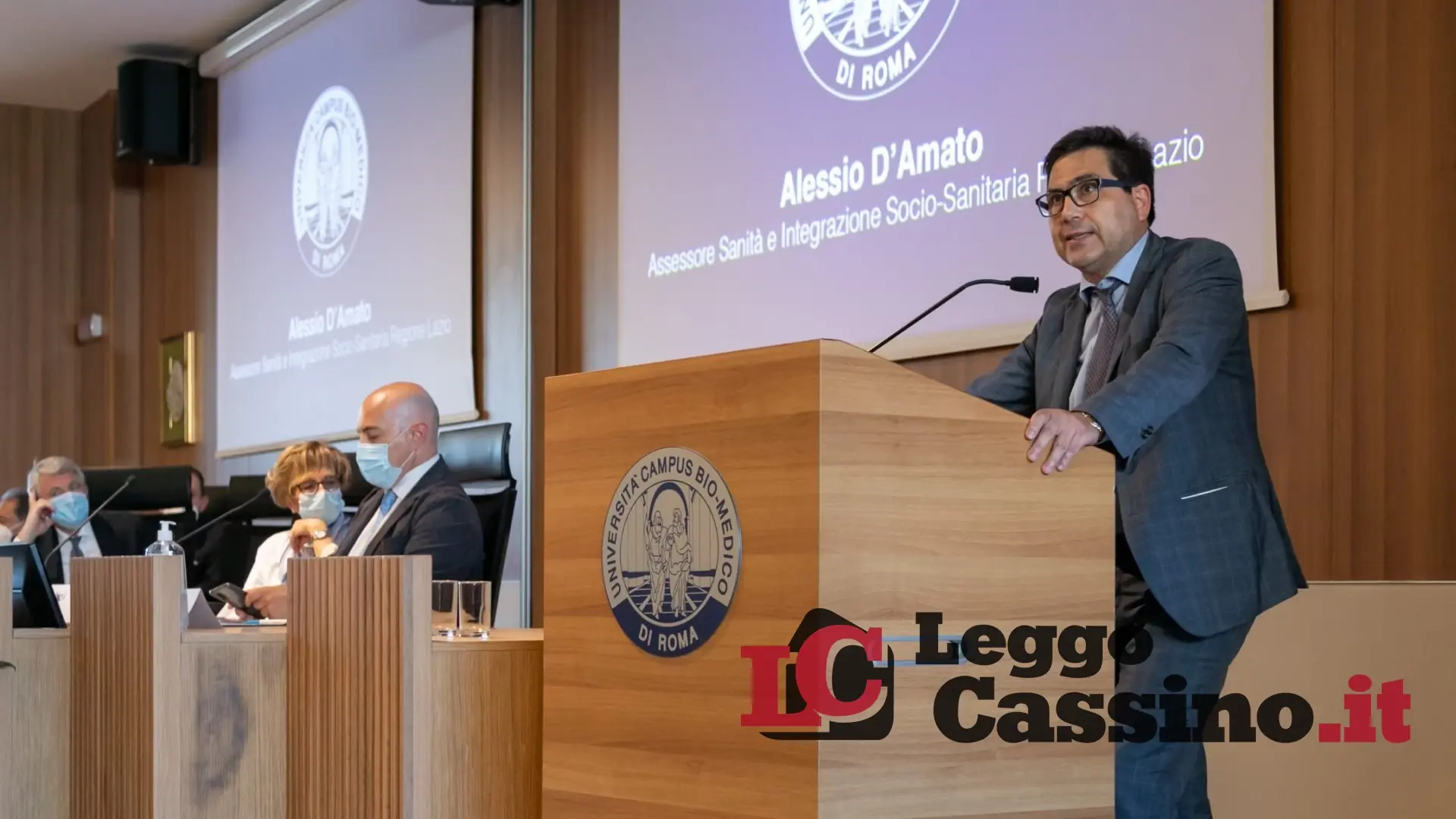 Covid, stabile la pressione sulla rete ospedaliera. D'Amato: "Pronti per avviare la terza dose"