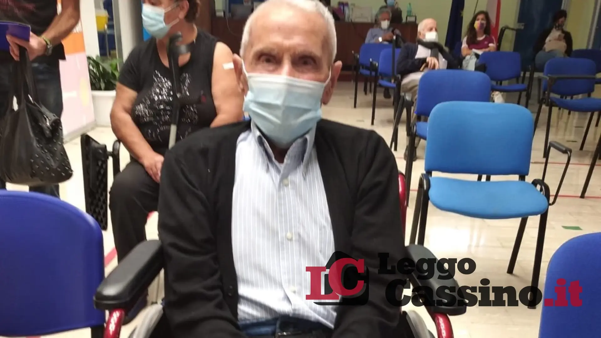 Covid, in Ciociaria si parte con la terza dose: la carica dei 101