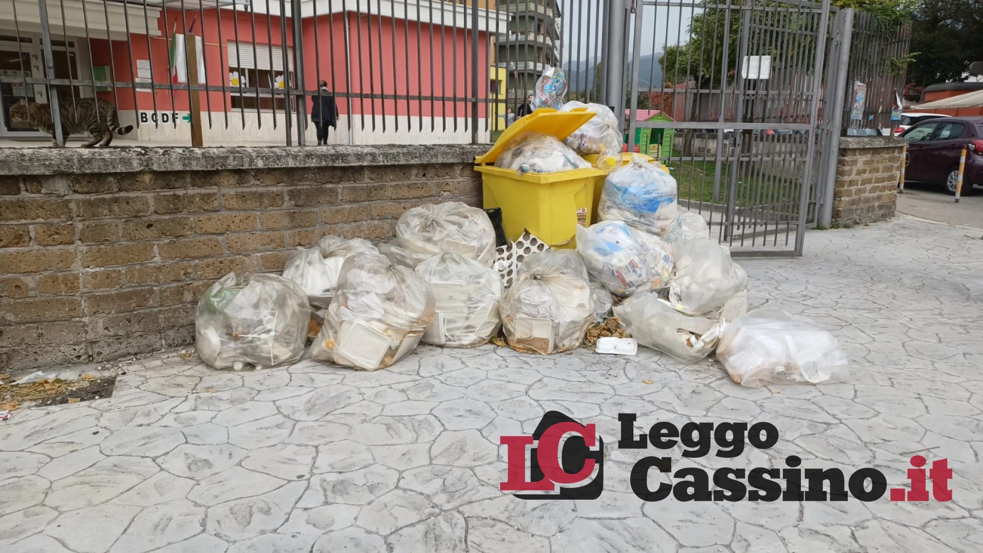Città invasa dai rifiuti. A Cassino si accende il dibattito politico