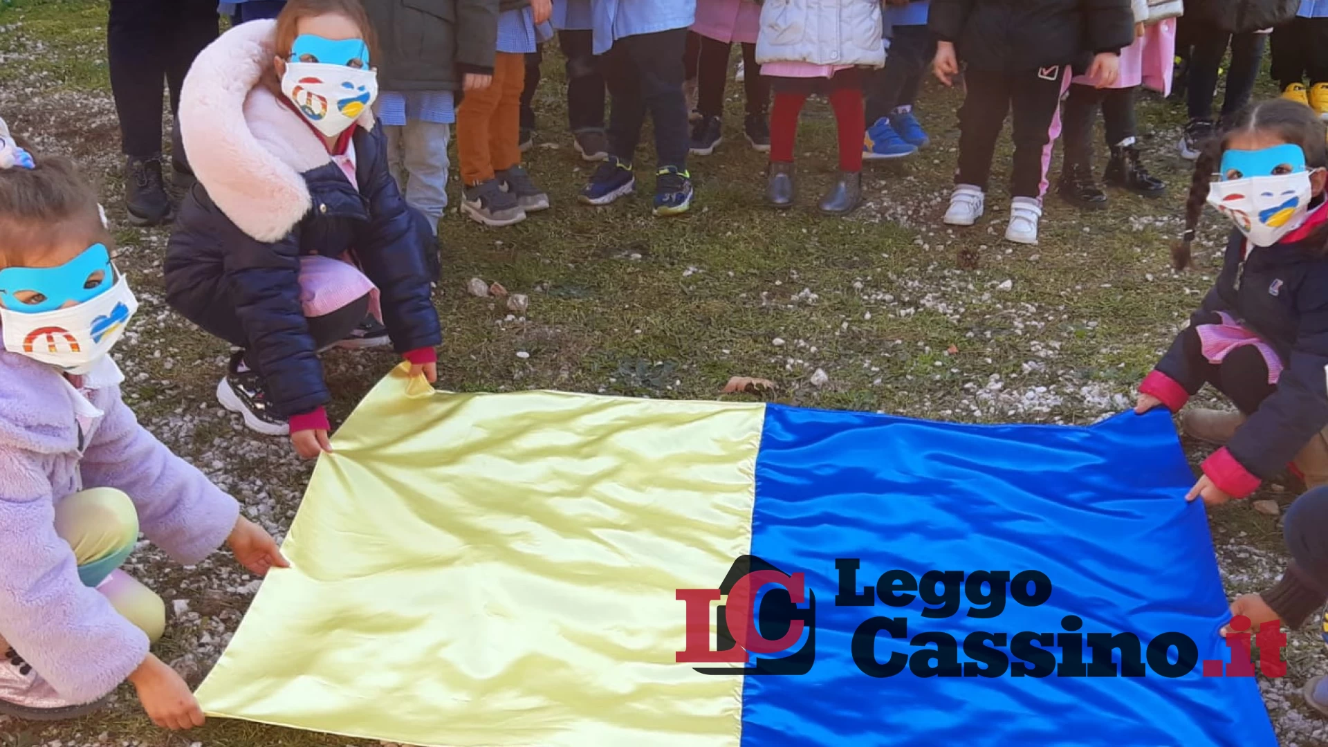 L'Istituto Comprensivo di Aquino dice no alla guerra con un flash mob