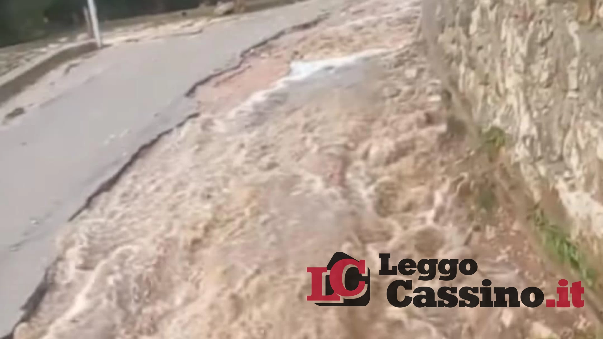 Forti piogge, frana la montagna: pomeriggio di panico a Formia