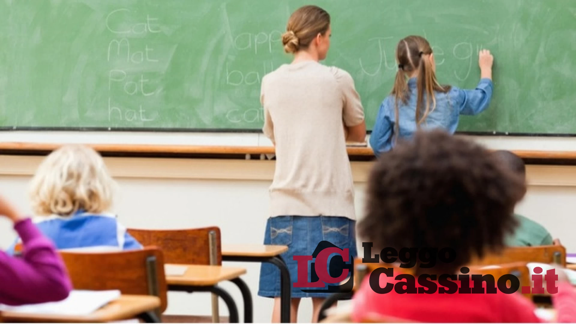 Precari sul sostegno saltati dall'algoritmo: "Agire in fretta, in cattedra solo specializzati"