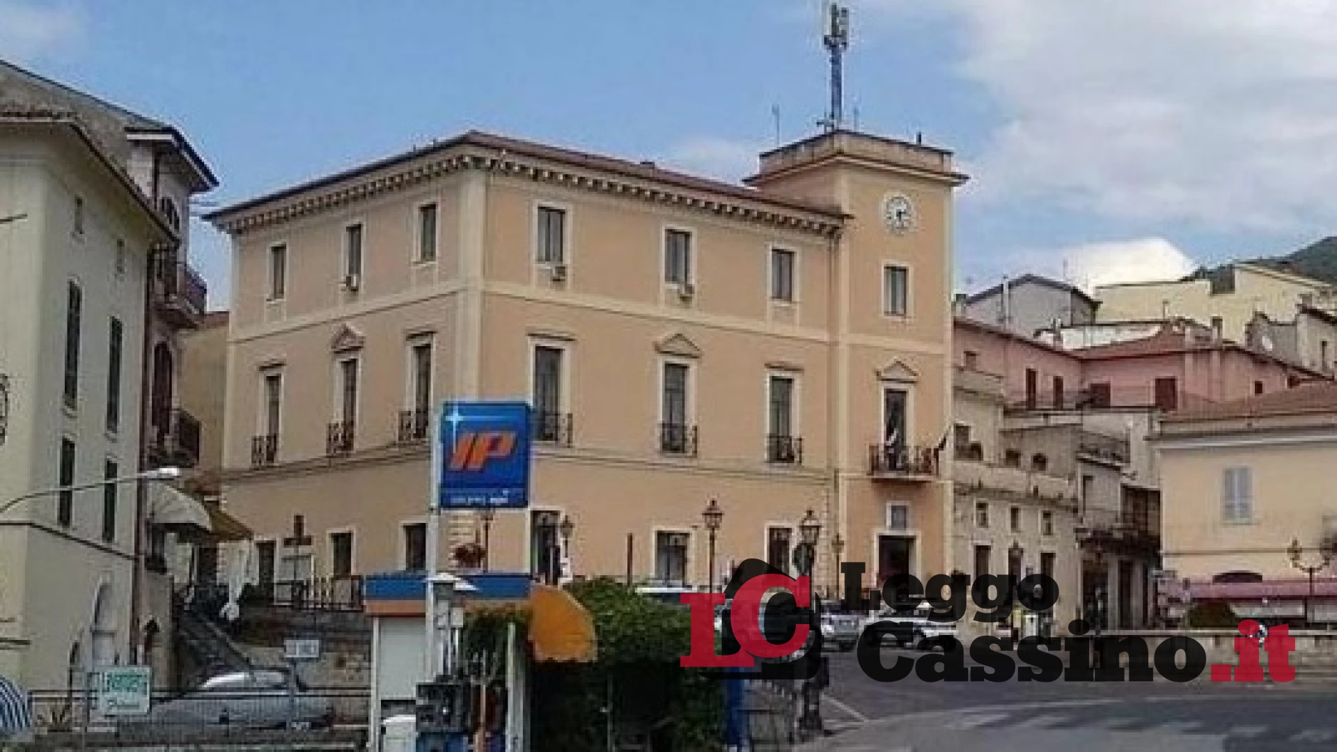 "Frasi ingiuriose e bulletti di paese". Alta tensione a Sant'Elia