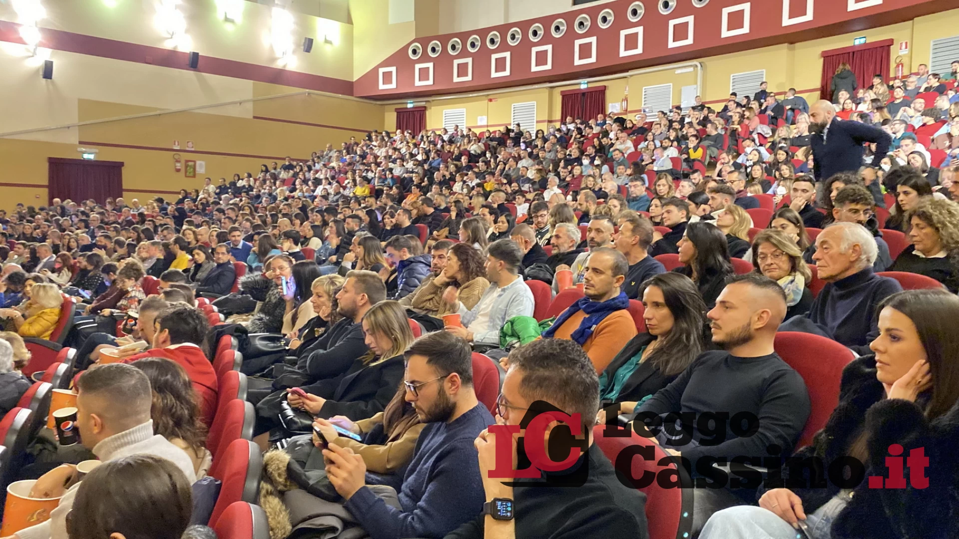 Cinema Teatro Manzoni Cassino, grande successo per Angelo Duro