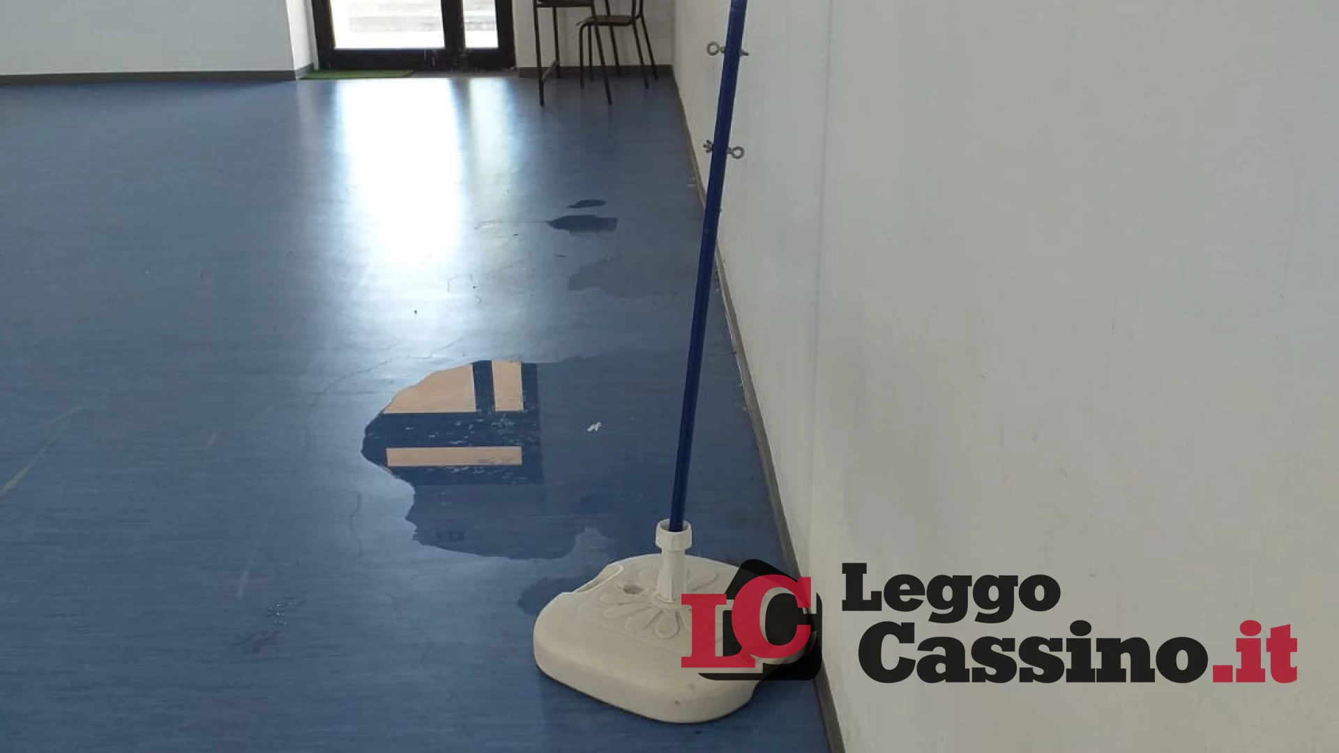 Cervaro, piove nella palestra. Gli studenti non possono fare ginnastica