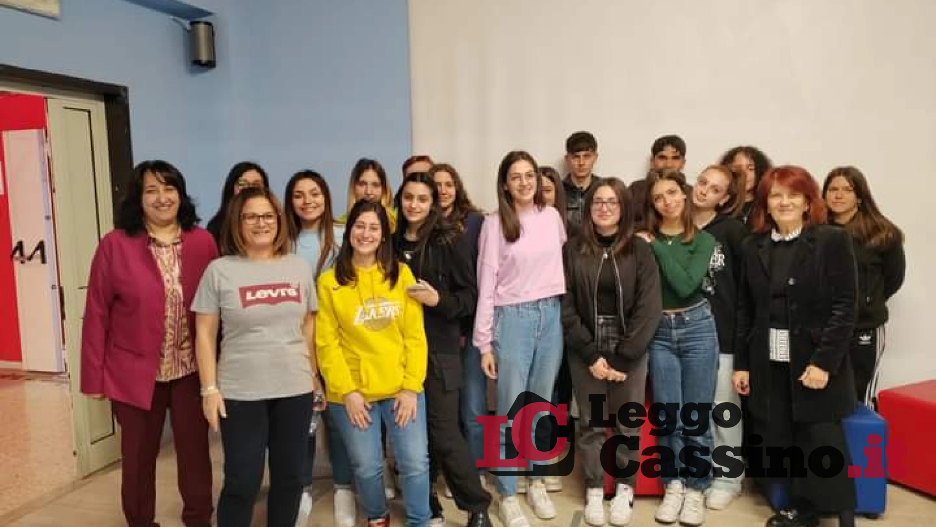 Anna Ciaraldi intervistata dagli studenti della redazione "Majorana" dell'Itis