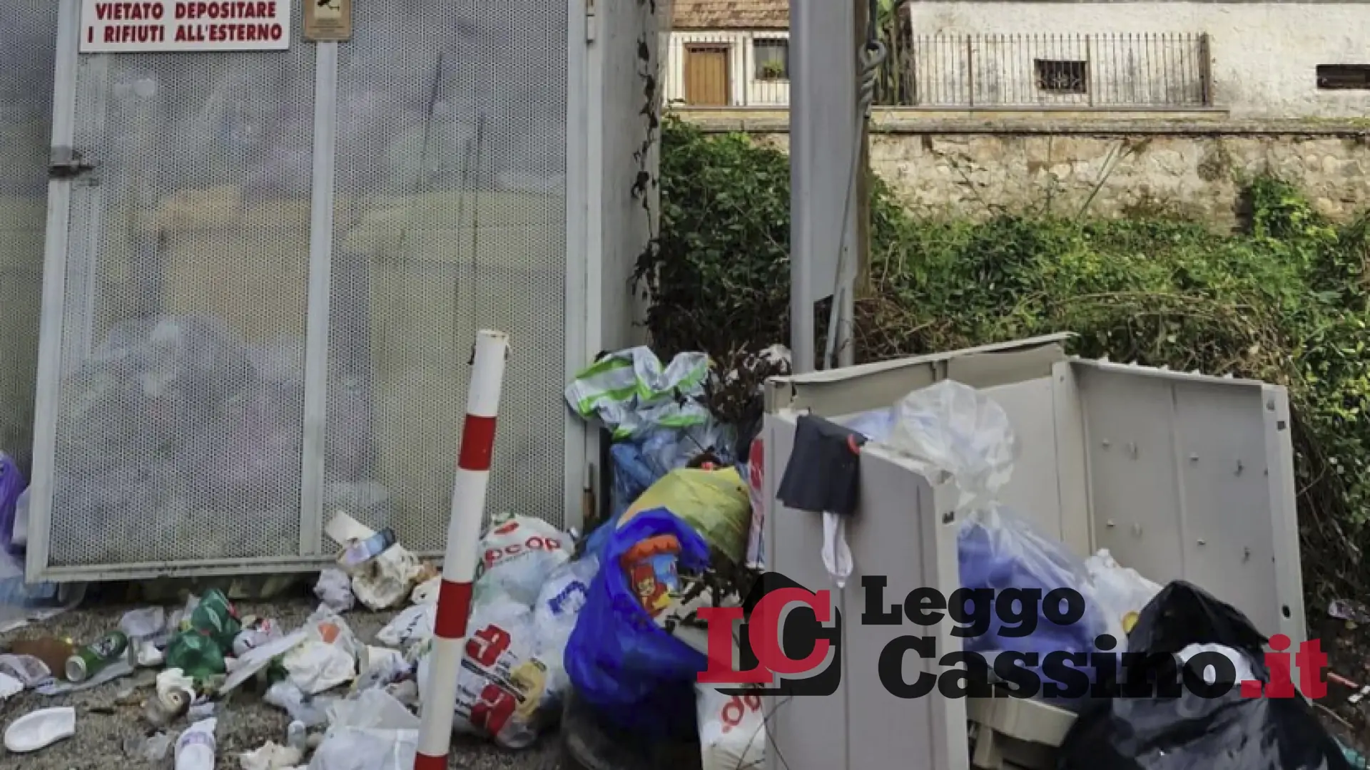 Stretta sui furbetti della differenziata: nuove telecamere e sanzioni inasprite