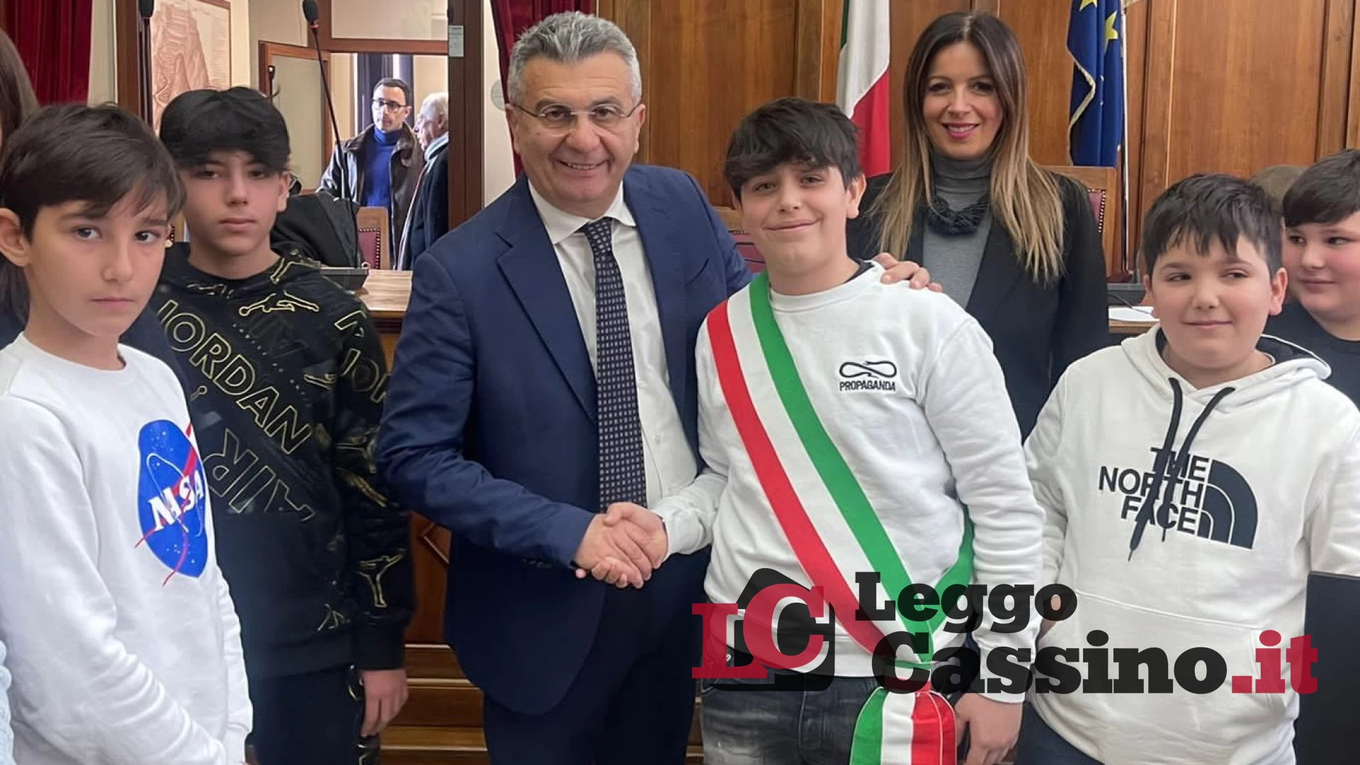 Il preside Abbate si complimenta con il neo baby sindaco di Cassino