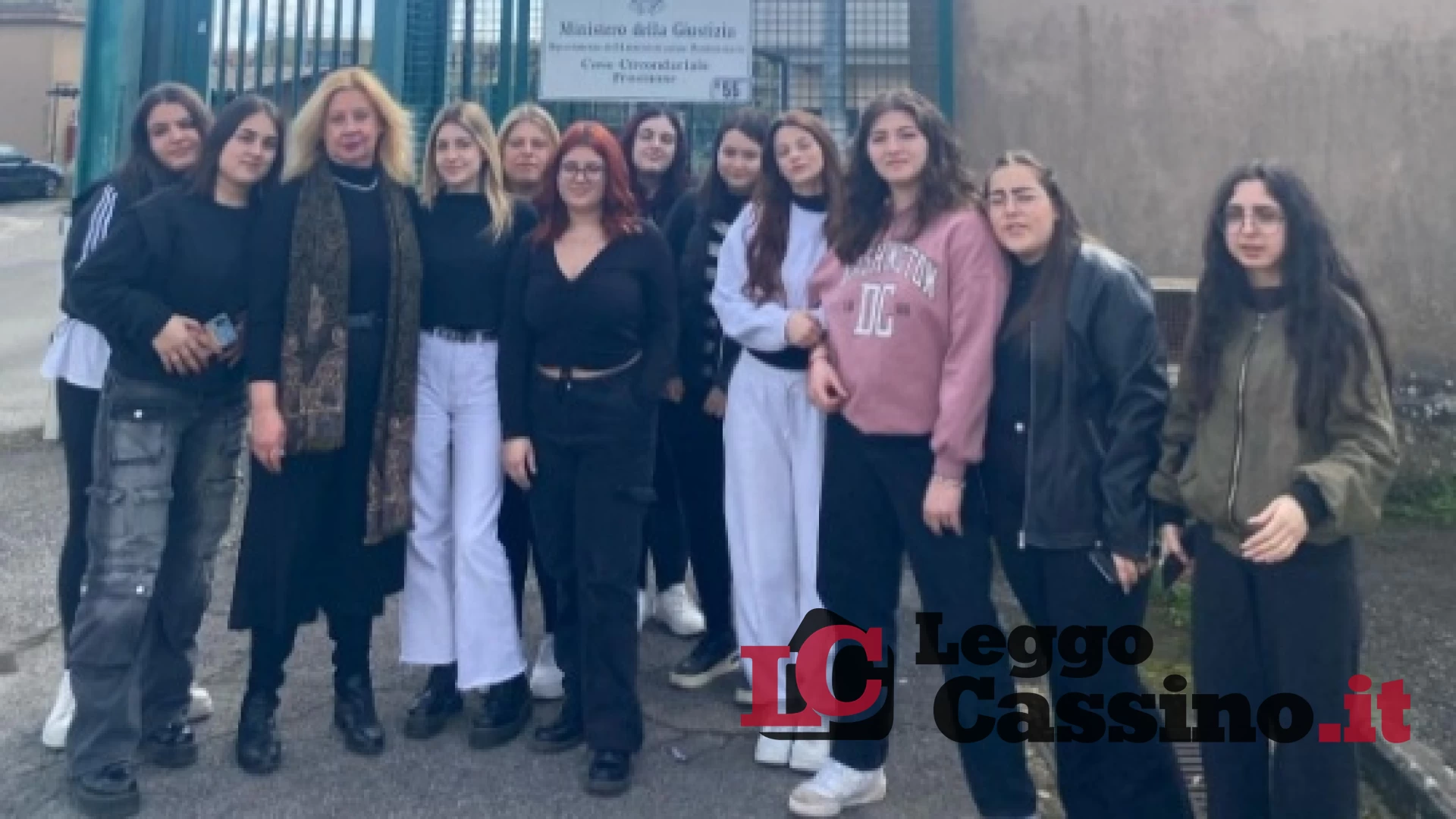 Le alunne dell'IIS San Benedetto di Cassino in visita al carcere di Frosinone