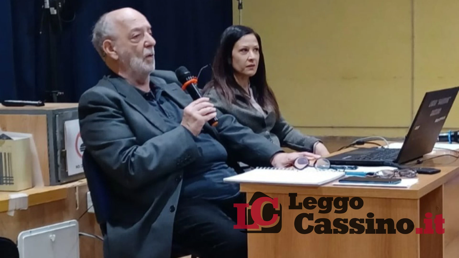 Carmelo Lavorino in cattedra al Liceo Varrone di Cassino