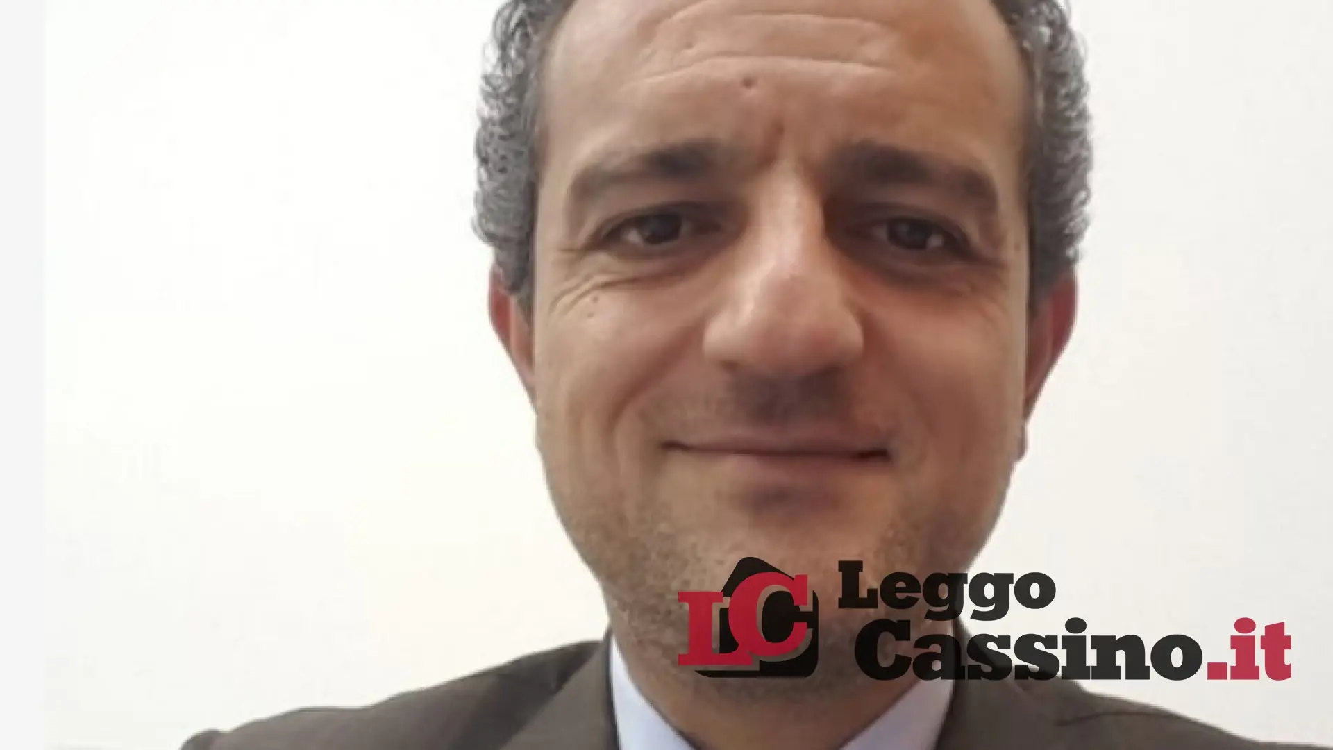 Via Spineto, presto la rimozione di pneumatici e plastica