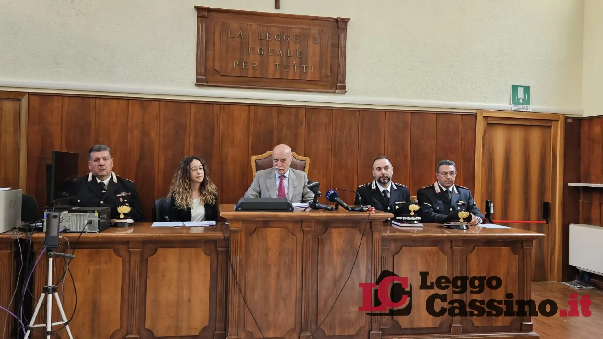 Falsificavano gli esami per riavere la patente che gli era stata ritirata