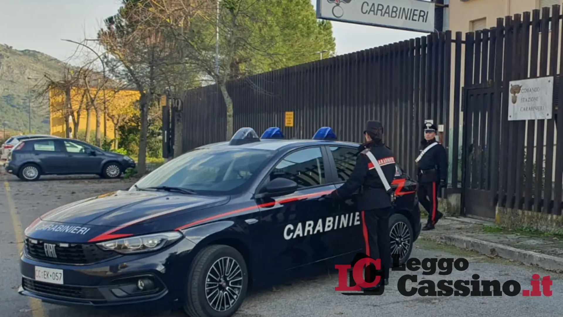 Tentata rapina al centro commerciale, arrestata una donna