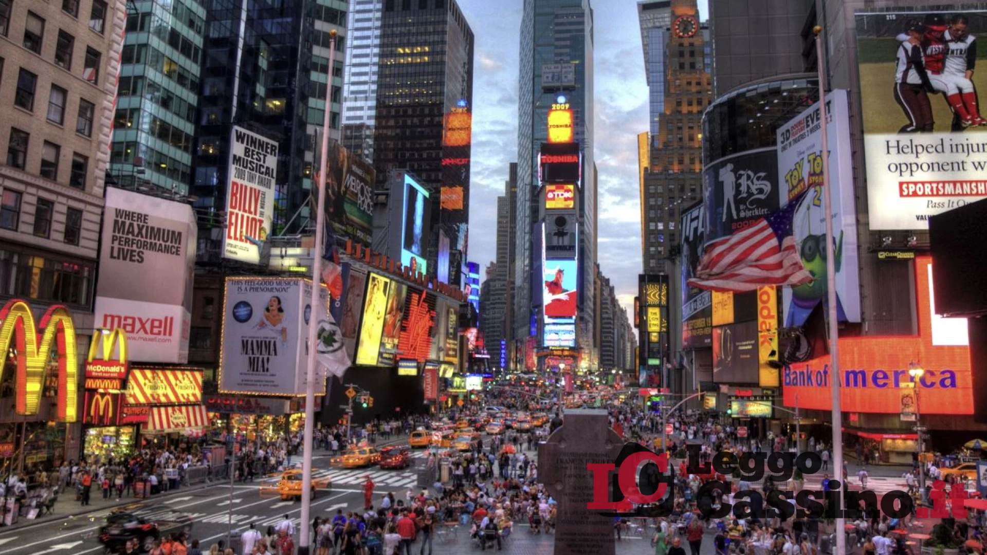 New York, paura in strada: un professionista di Cassino sfregiato con una lametta