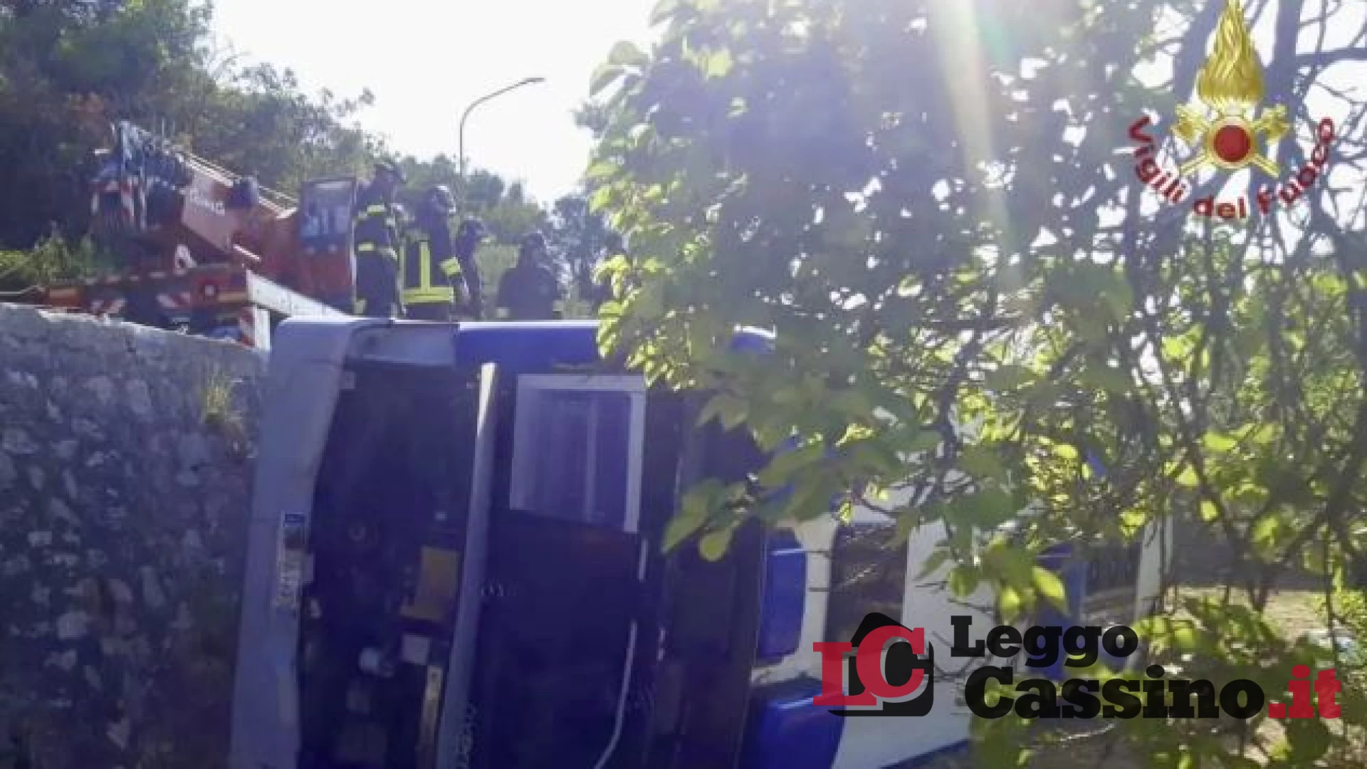 Tragedia nel sud Pontino: bus fuori strada a Formia, un morto e due feriti