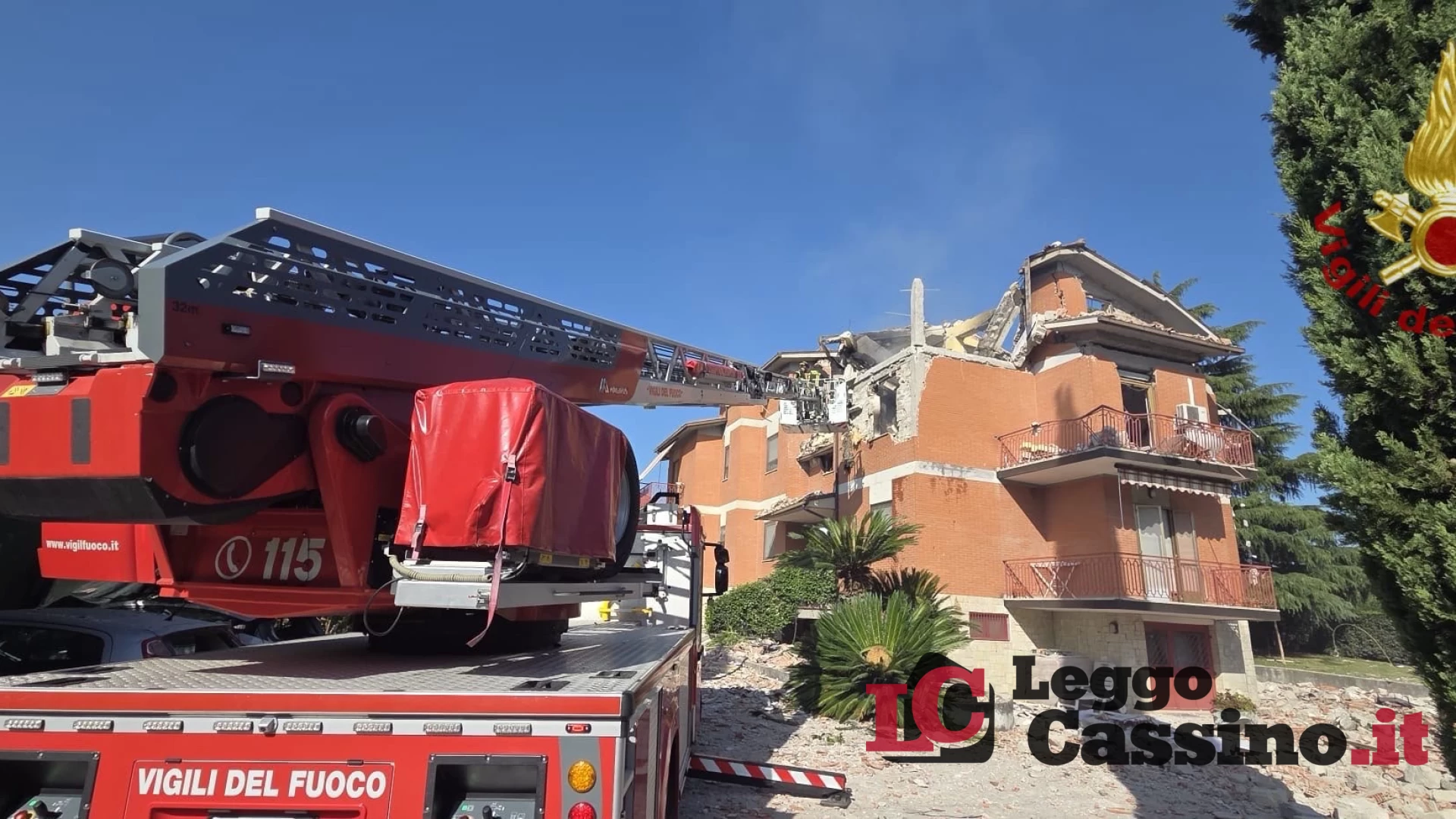 Esplosione a Cassino, due feriti gravi trasferiti a Roma: si indaga su una fuga di gas