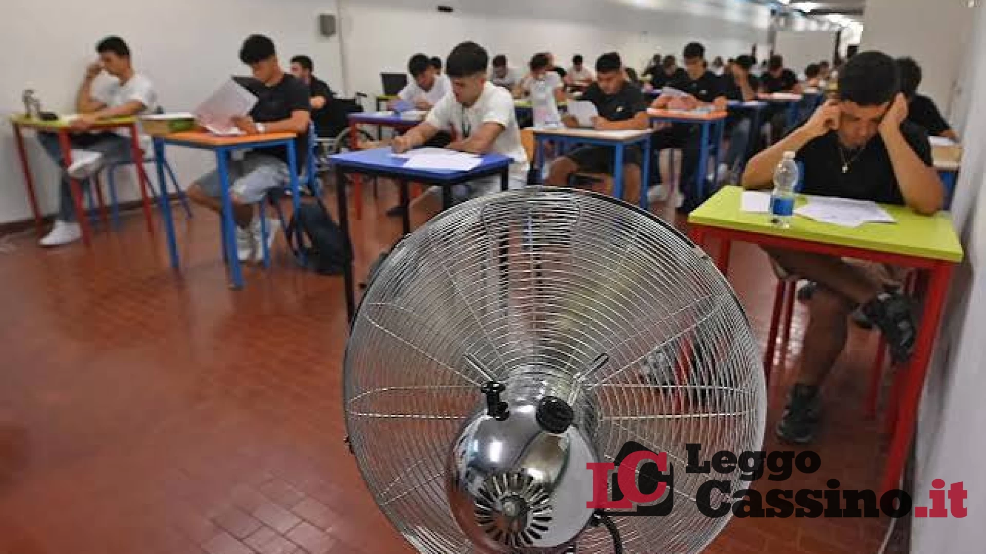 Riapertura delle scuole nel Lazio: la corsa all'anticipo per i ponti e l'emergenza caldo nelle aule