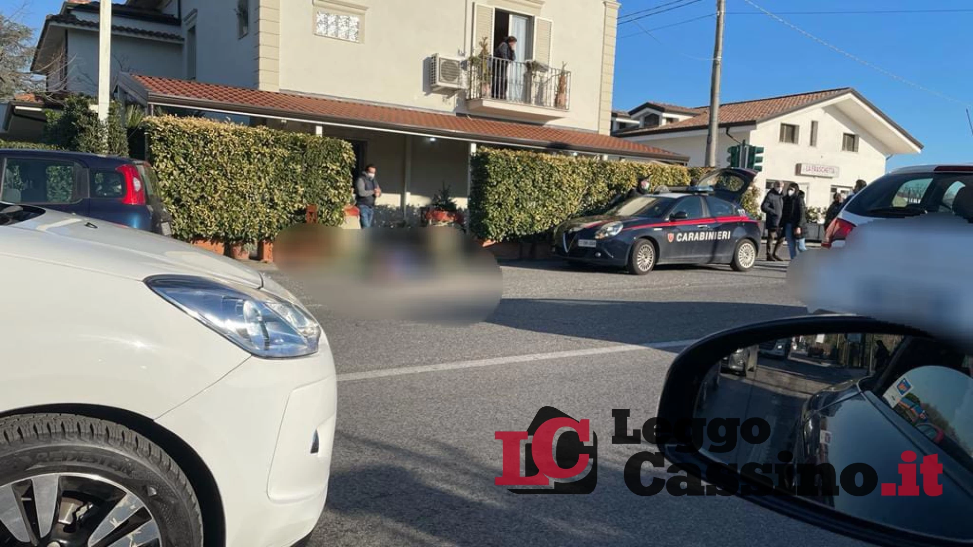 Lite a Cervaro, minorenne nei guai per difendere il padre