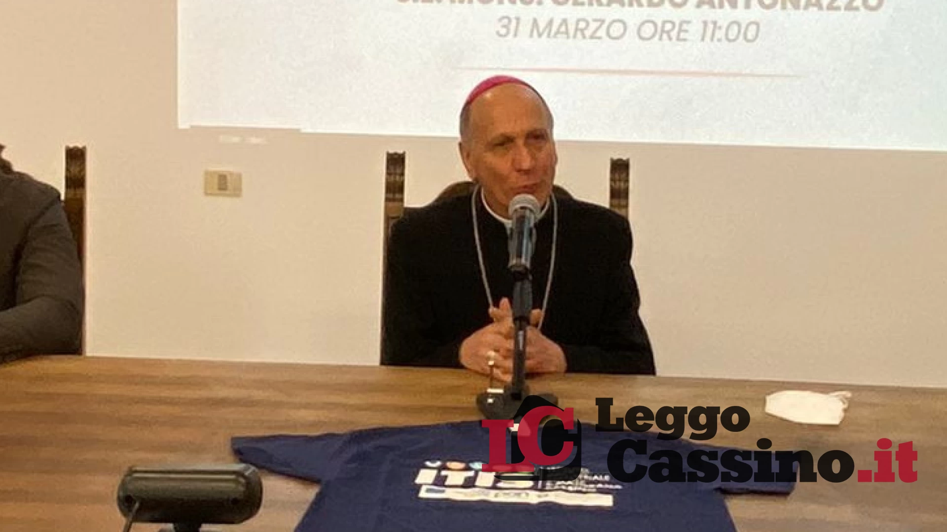 Il Vescovo Antonazzo all'Itis "Ettore Majorana"