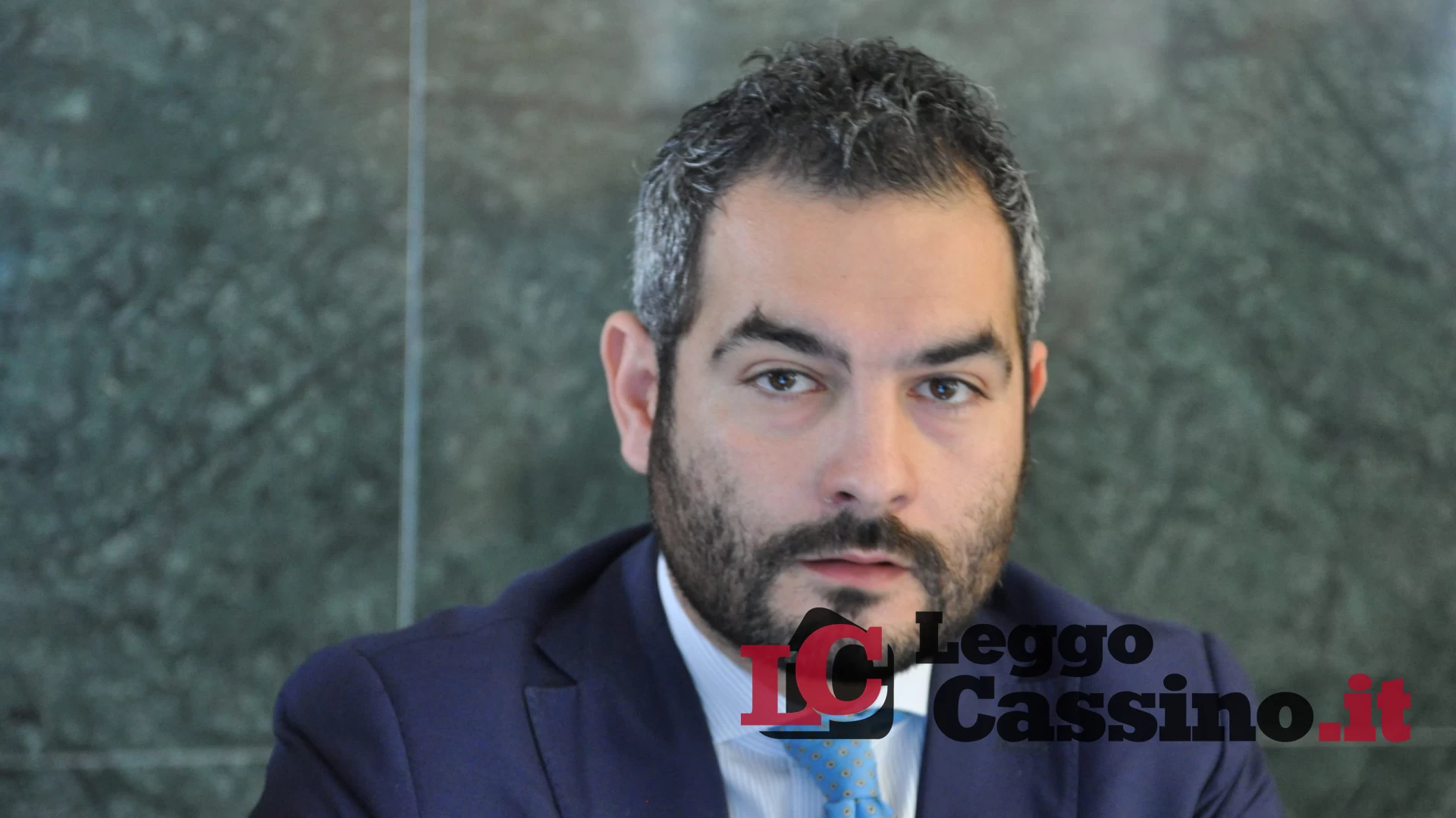 "Vogliono farci credere che le firme false le hanno messe i marziani"