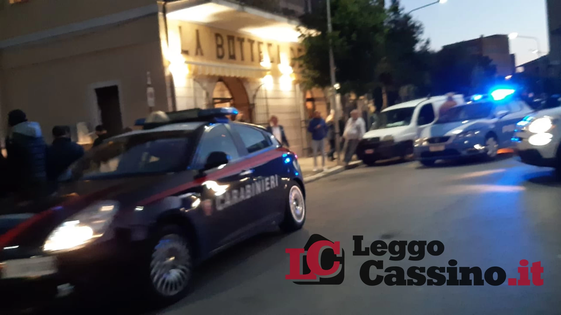 Ragazza accoltellata a Cassino in pieno centro
