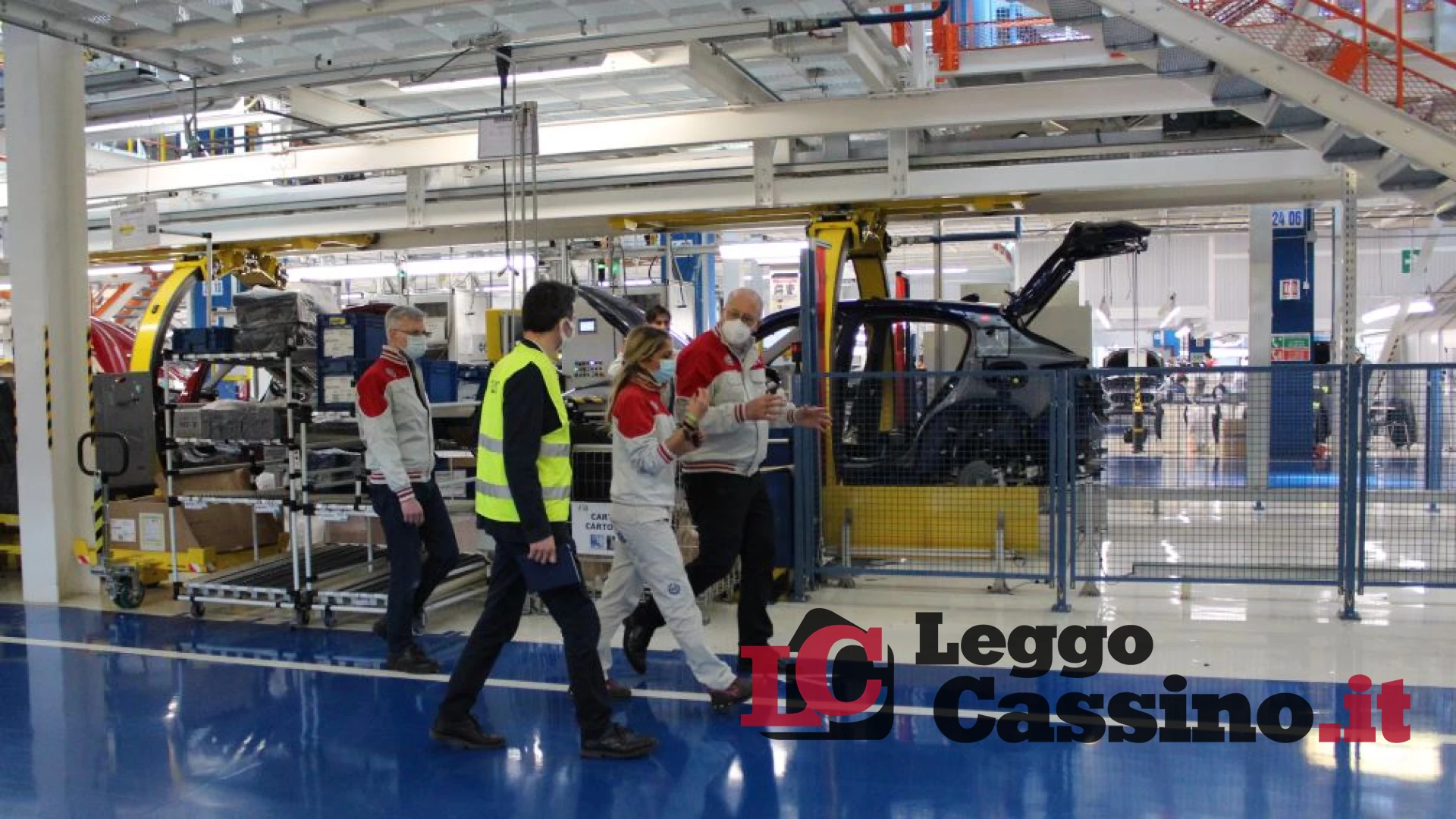 Stellantis, zero certezze per il futuro e operai considerati come robot