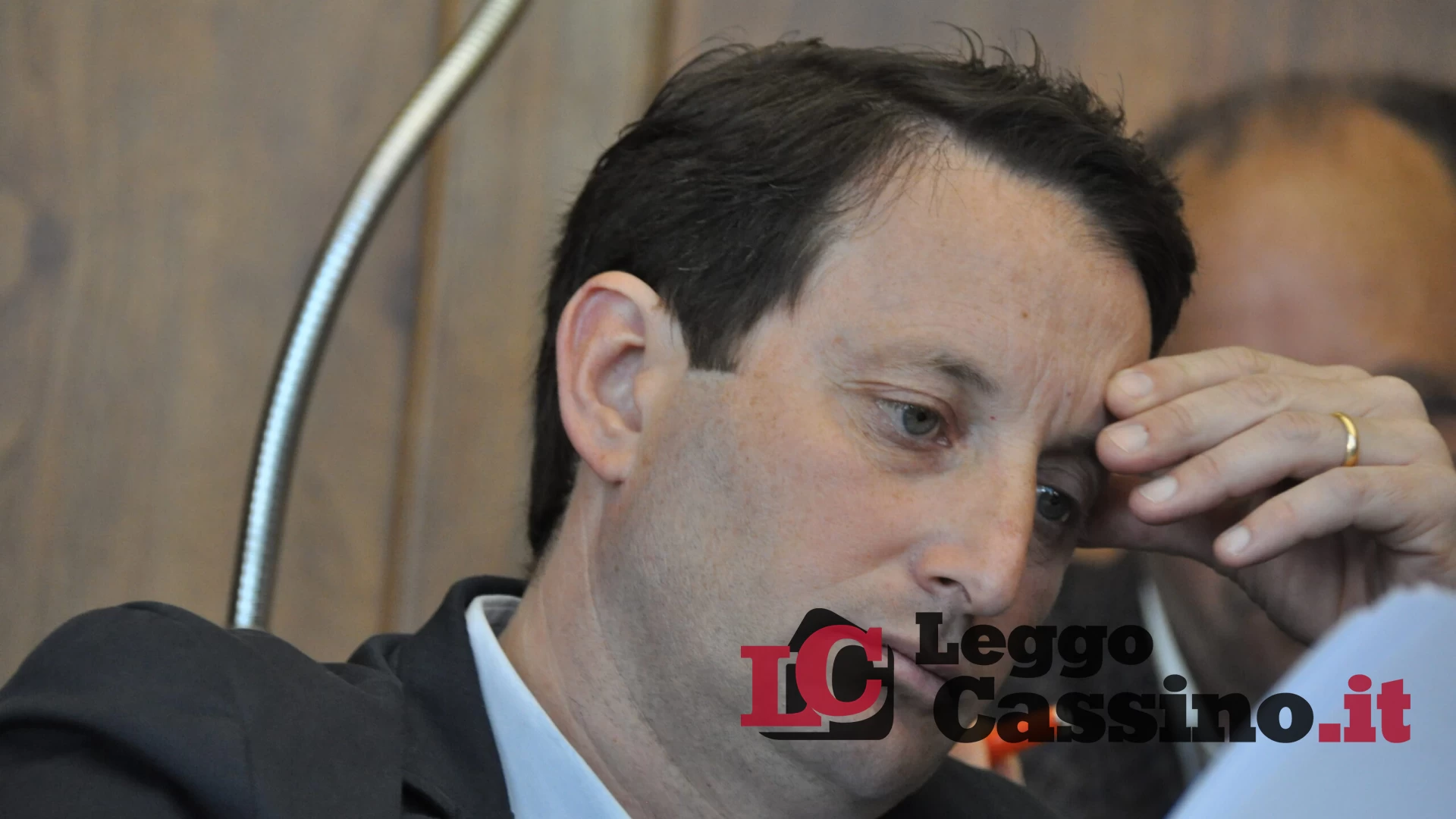 Sotto l'albero licenziamenti e crisi del lavoro. Di Mambro lancia l'allarme