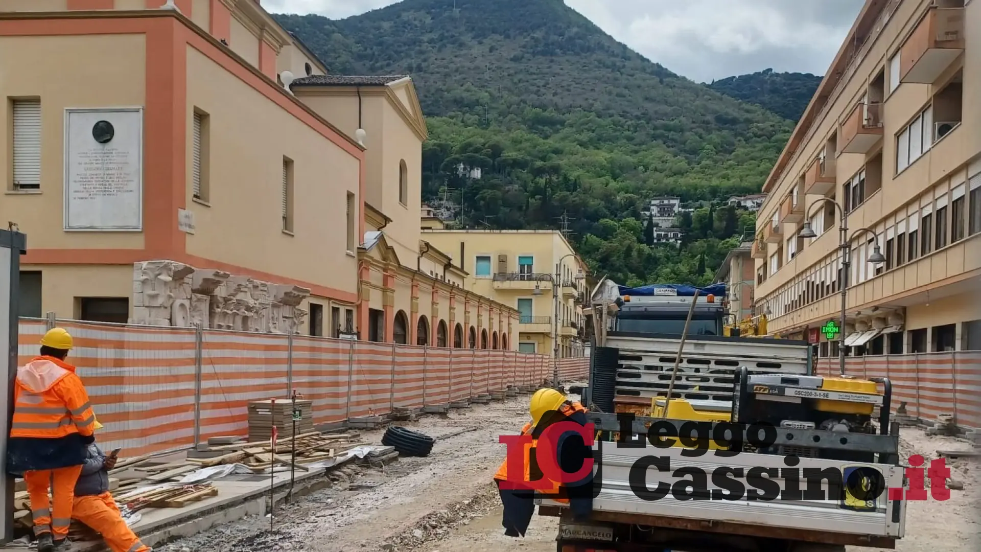 Spunta un ordigno bellico, stop ai lavori lungo il Corso della Repubblica