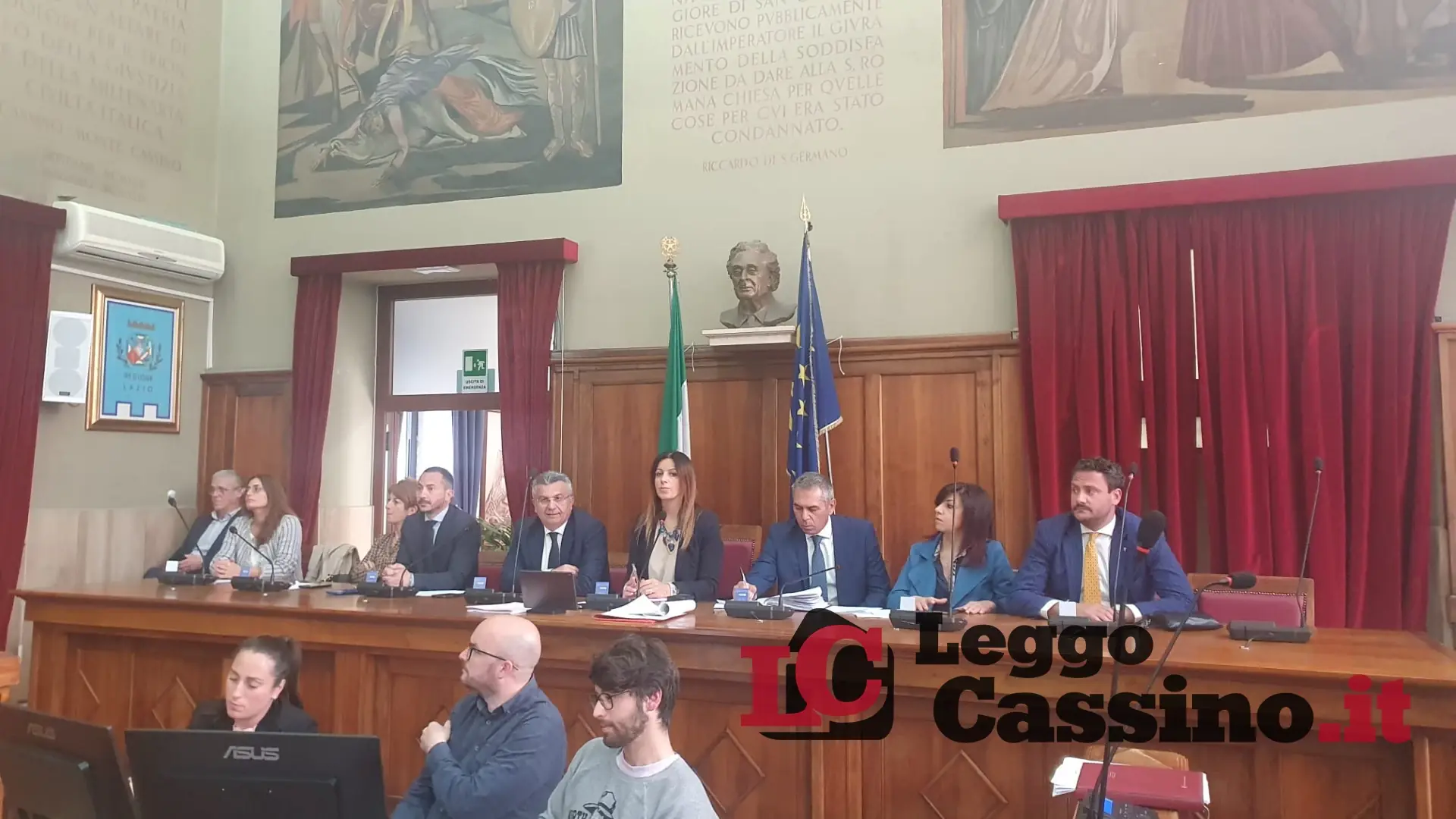 "A queste mura che ci accolgono noi dobbiamo rispetto", Di Rollo richiama l'Aula Di Biasio