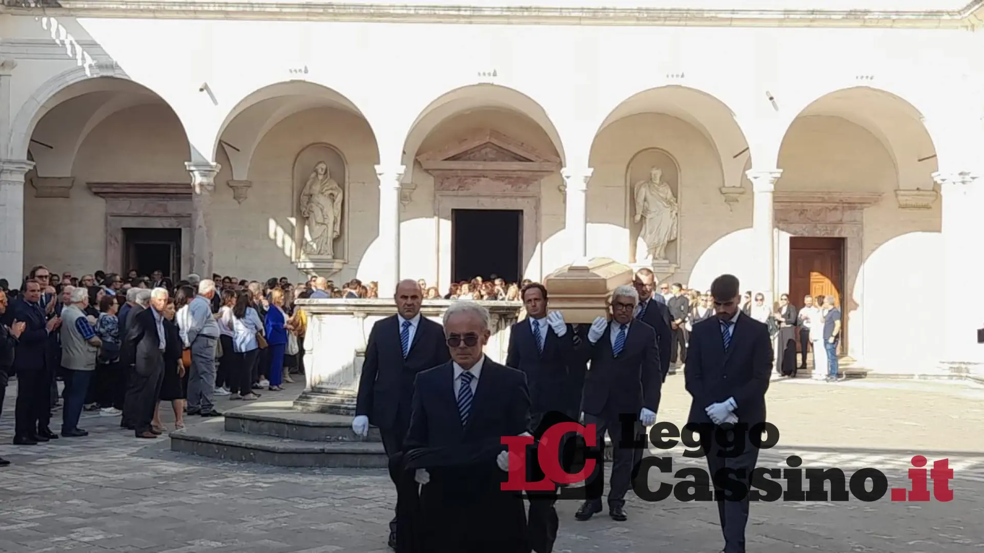 Le lacrime del sindaco: "Caro Gianrico, volerti bene è stato davvero facile"