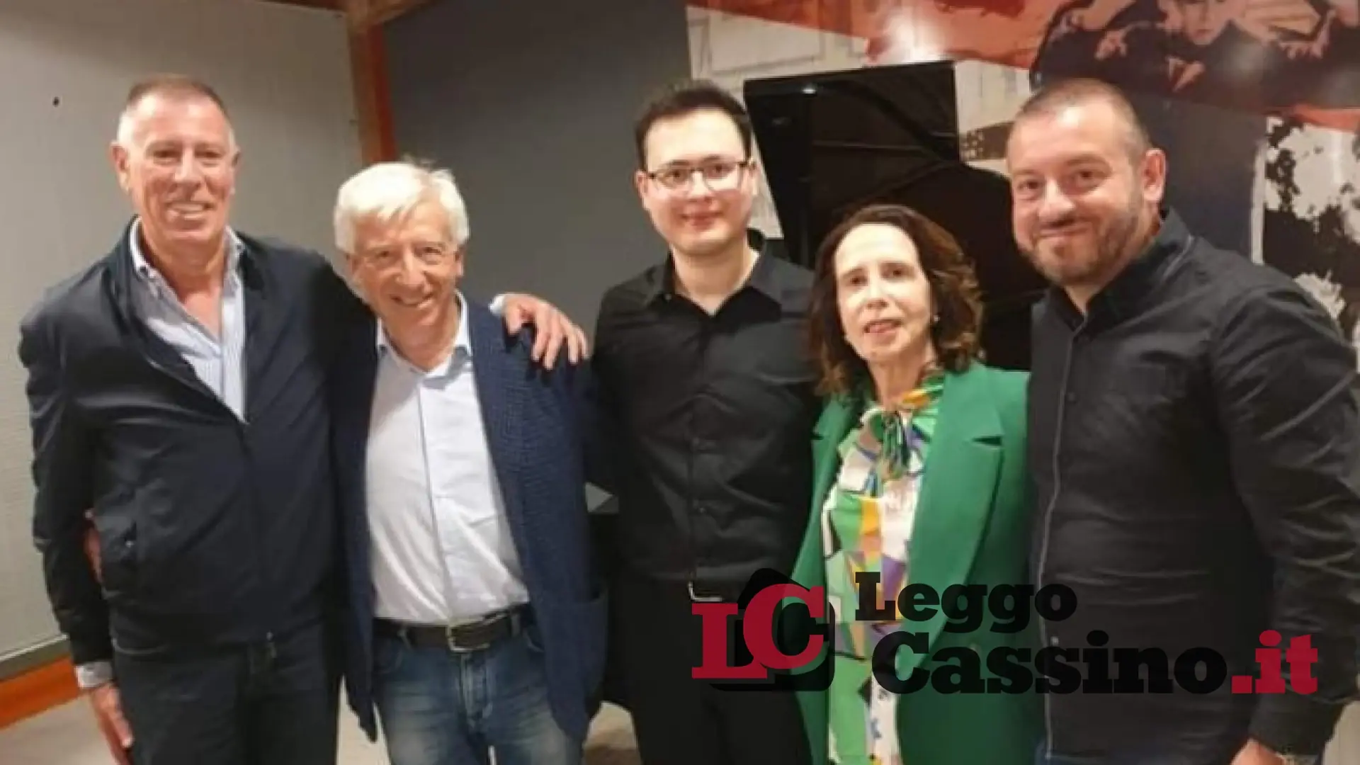 Standing Ovation per il M° Oreste Di Clemente Neri