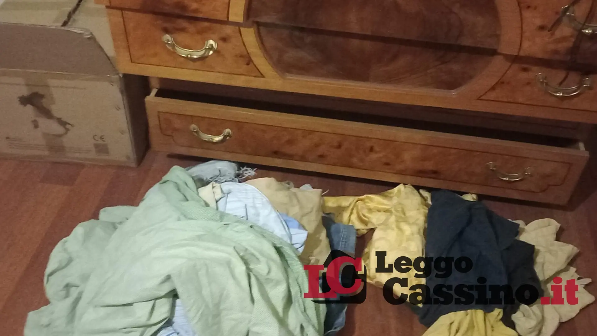 Chiudono in casa padre e figlio e derubano un anziano: sos furti a Cervaro