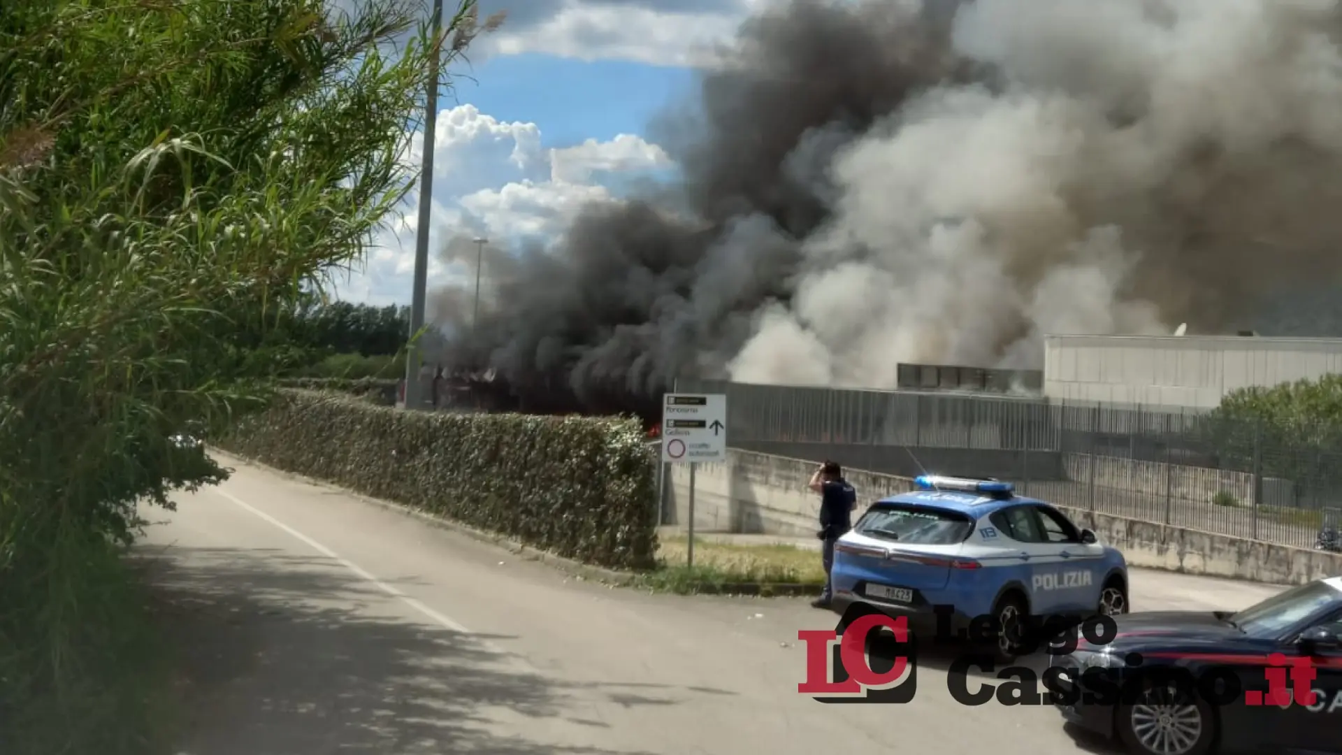 Incendio a Panorama, l'ombra del dolo: si cerca la verità nelle telecamere