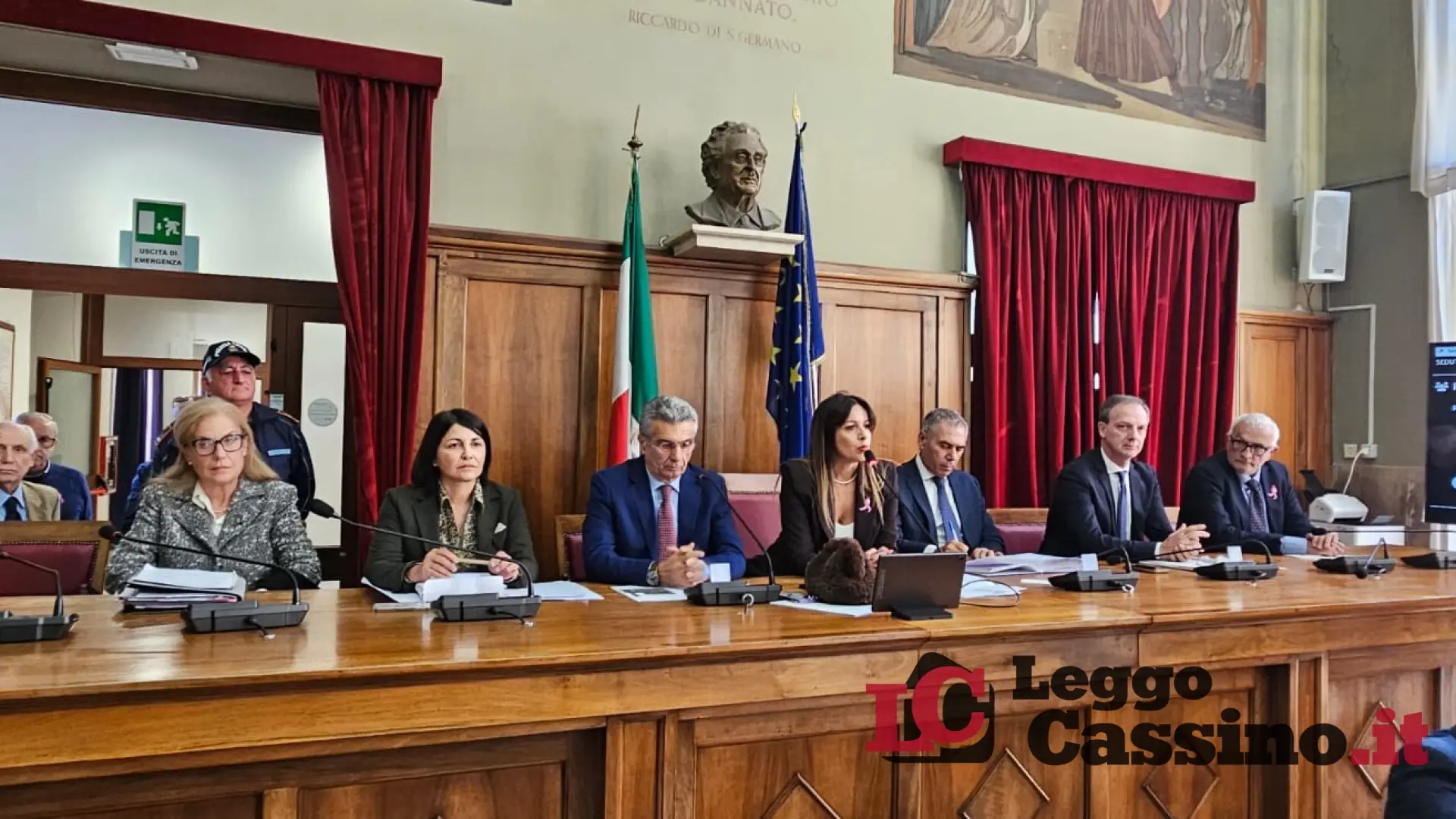 «Parlo anch'io». «No, tu no!». Dietro le quinte del Consiglio comunale sulla Sanità