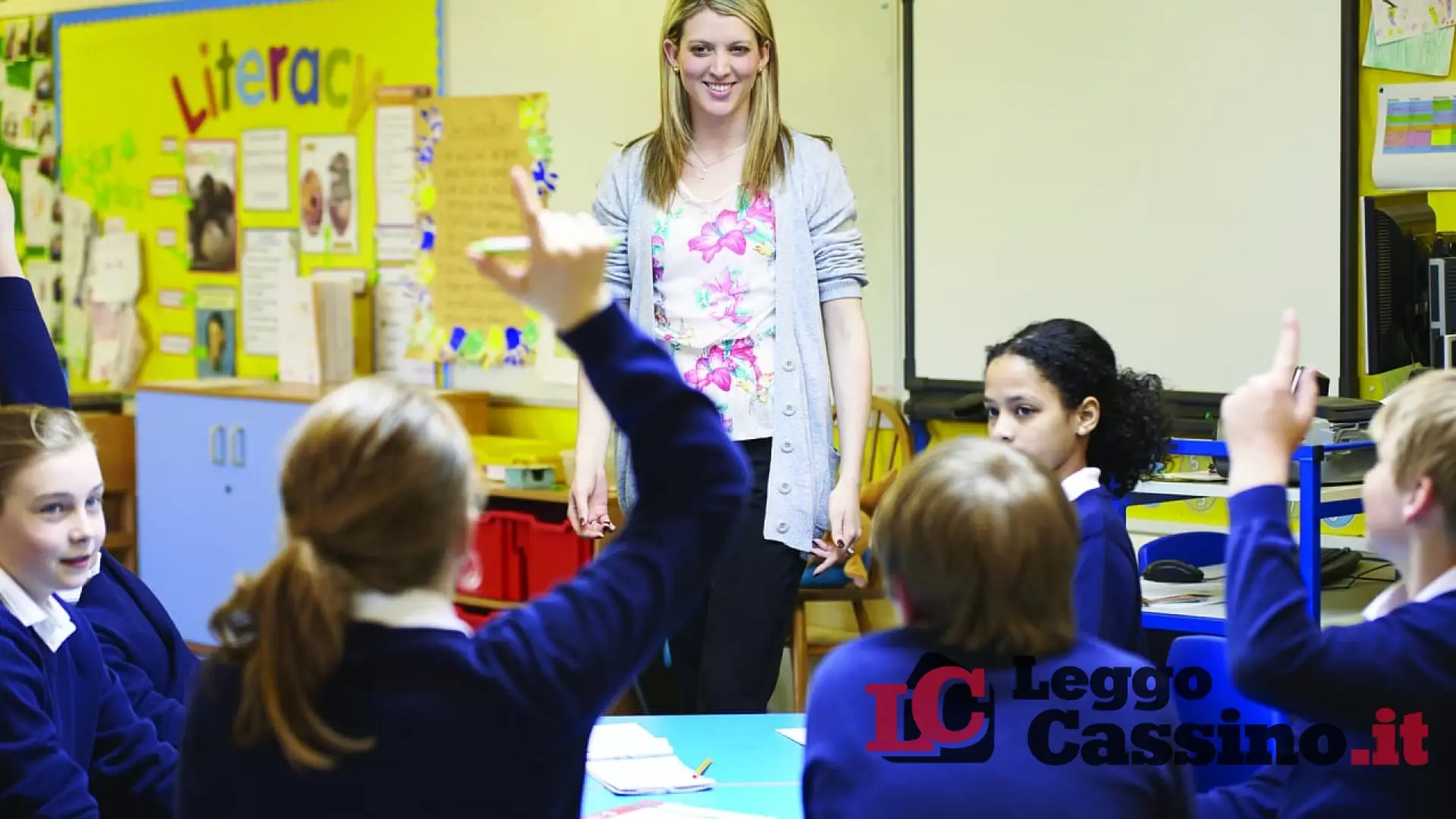 Educazione all’affettività nelle scuole: tra progetti locali e divieti nazionali