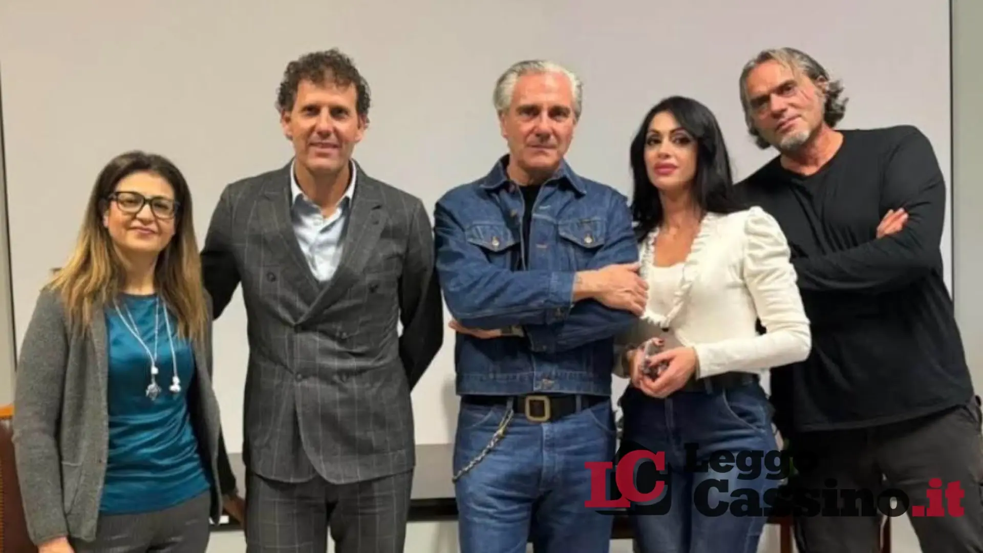 Arte e unicità: Paolo Canevari protagonista al Liceo Maccari di Frosinone