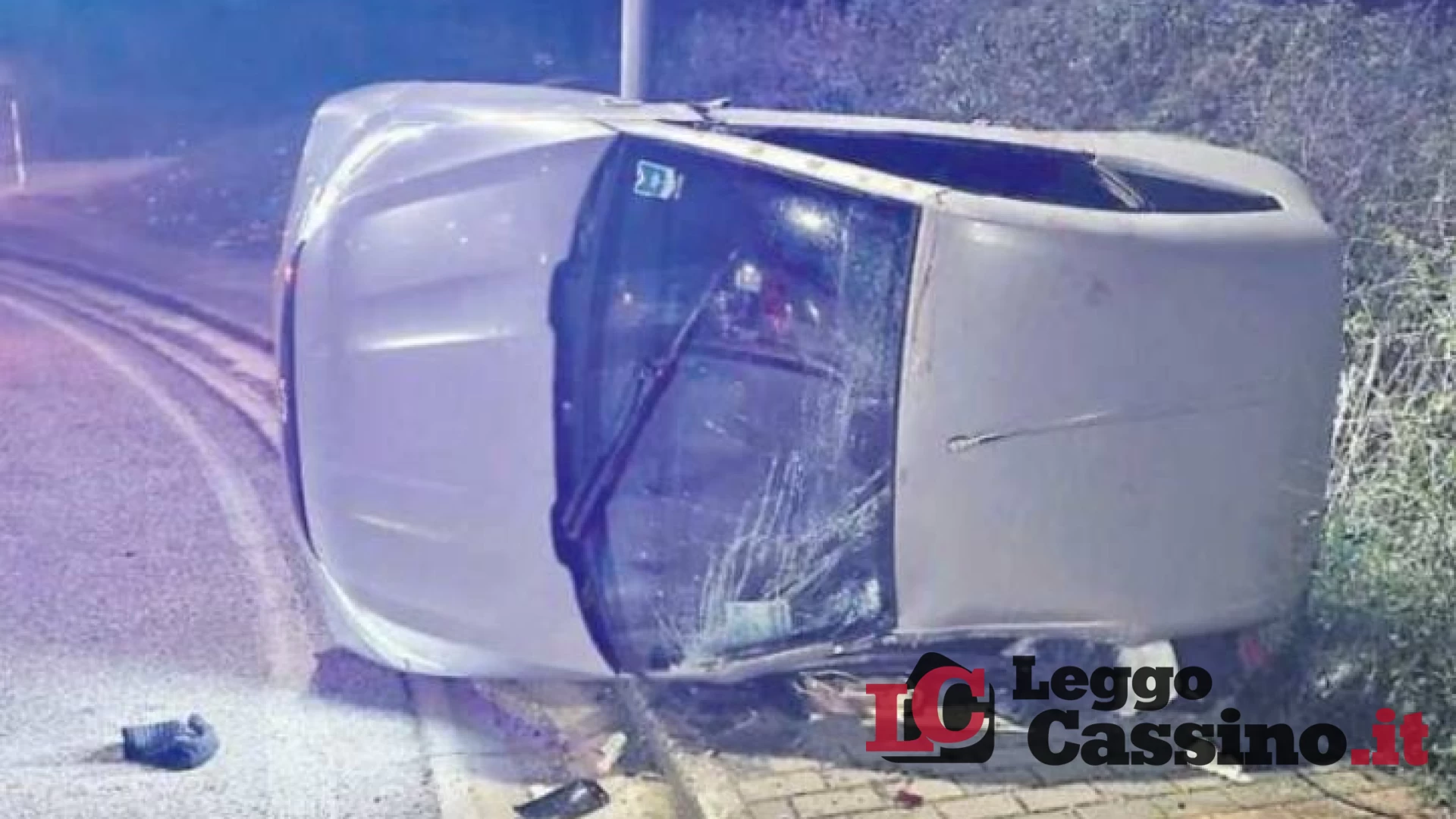 Cassino, minicar si capovolge lungo via Folcara: un 17enne ferito gravemente