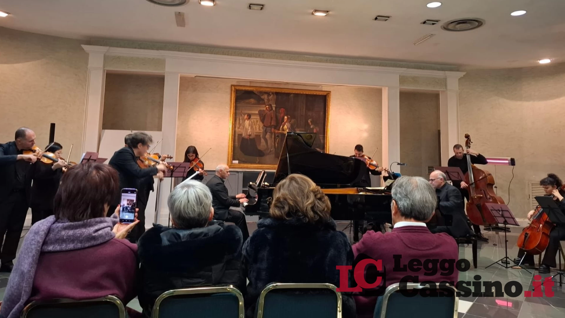 Note di luce per Davide Cerrone: l'omaggio nel segno di Bach emoziona il pubblico