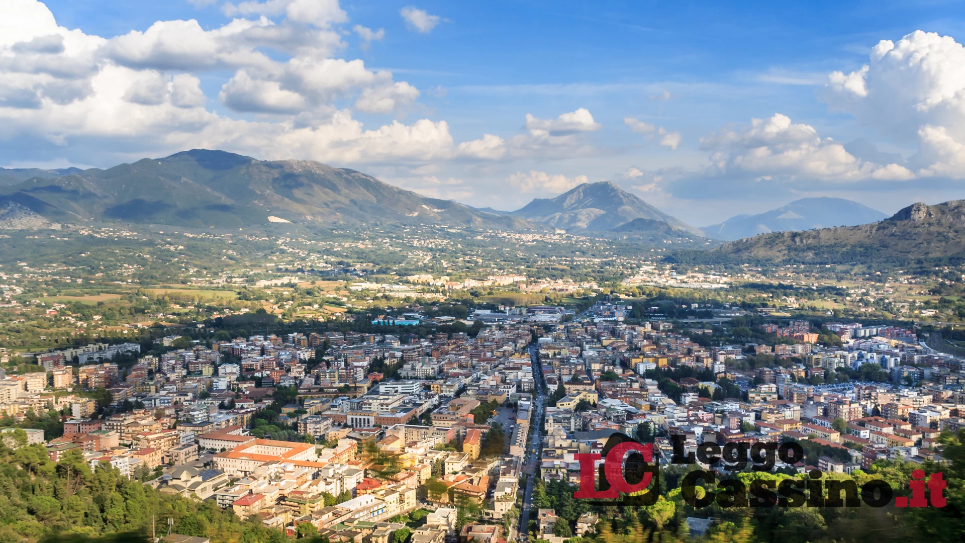 Narrazione semantica e posizionamento politico: il caso di una città da “accendere”