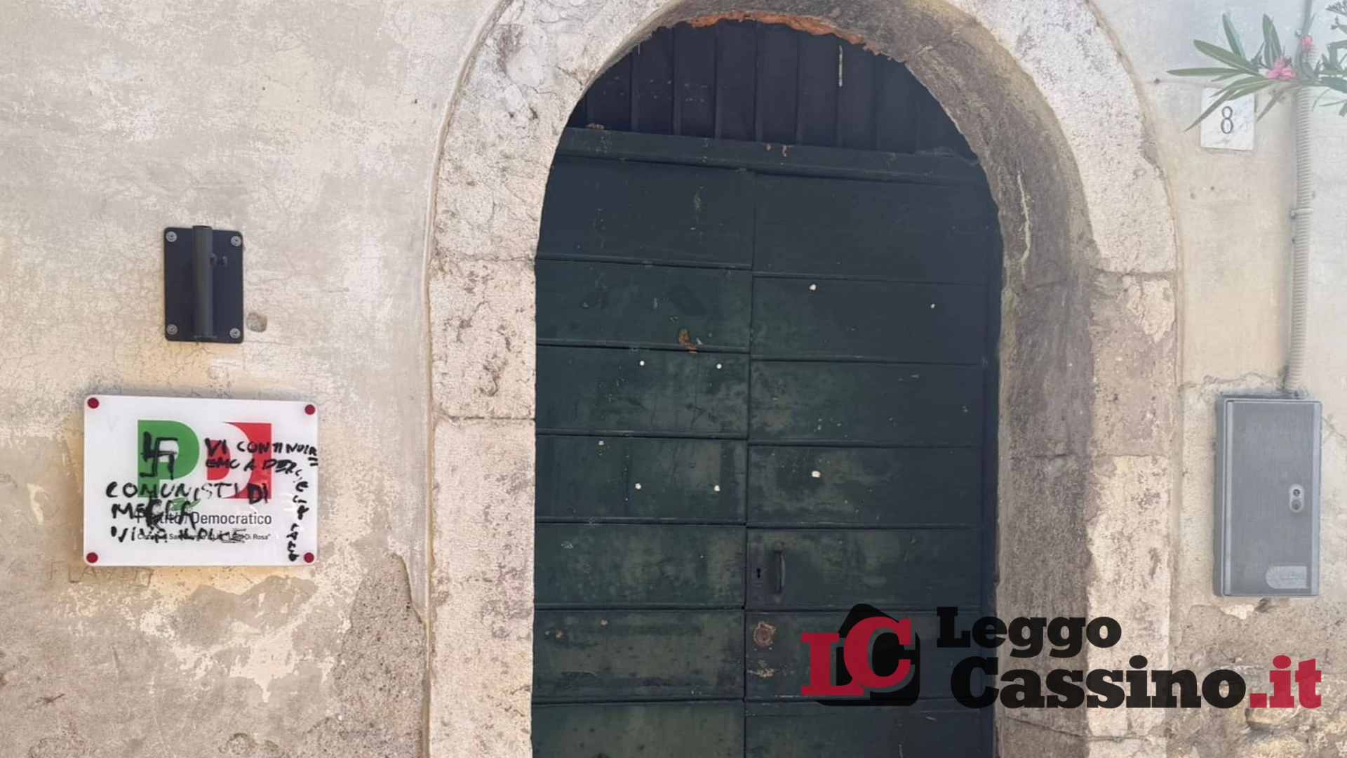 San Giorgio a Liri, svastiche sul circolo PD: "Un attacco ai...