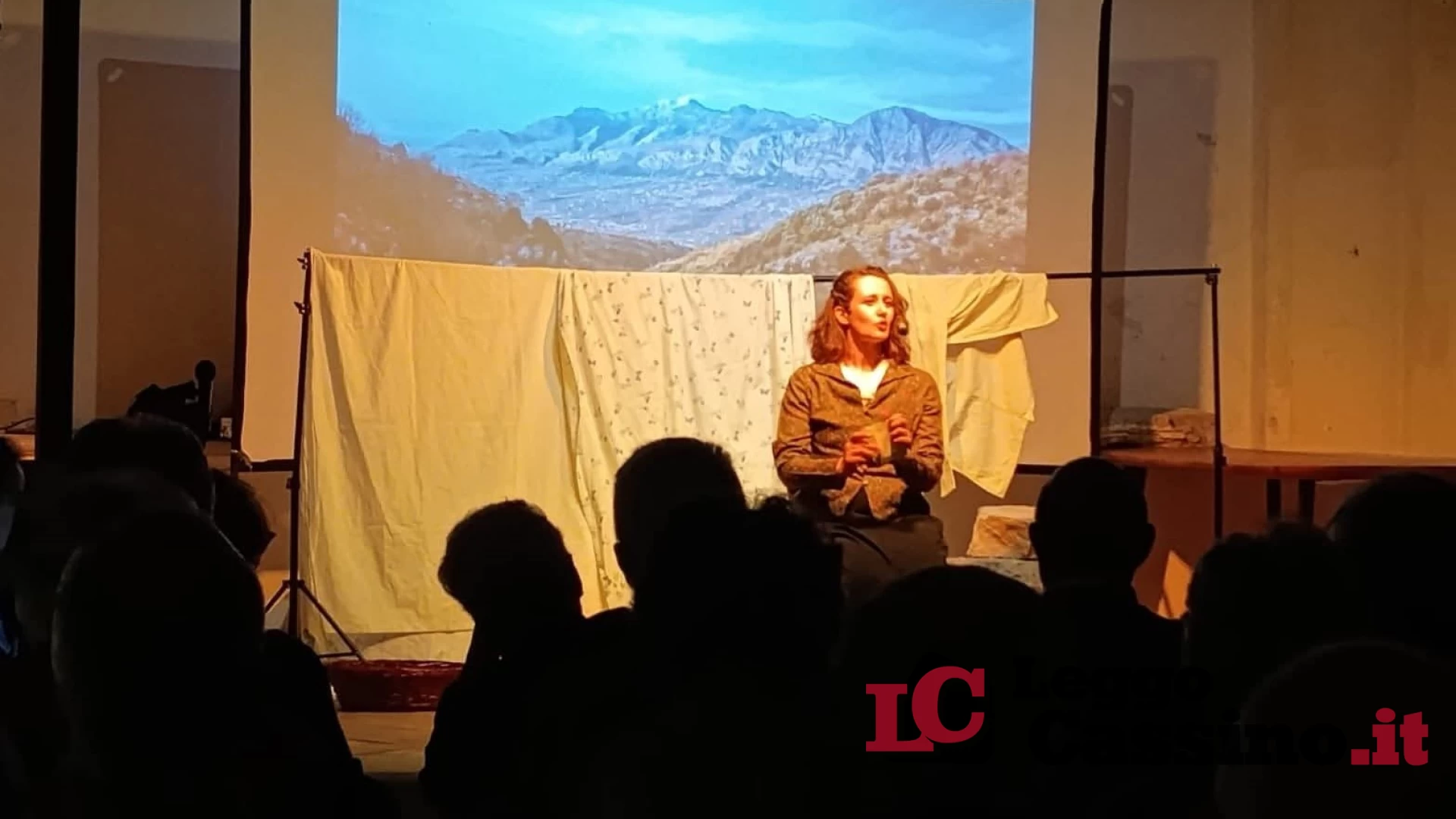 "Cinquant'ore" commuove Coreno Ausonio: il teatro racconta i...
