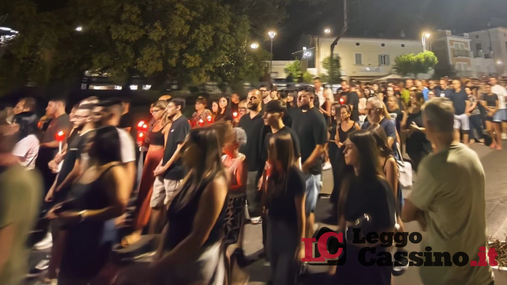 Una fiaccolata fino a casa di Luca: Sant’Elia si stringe all...