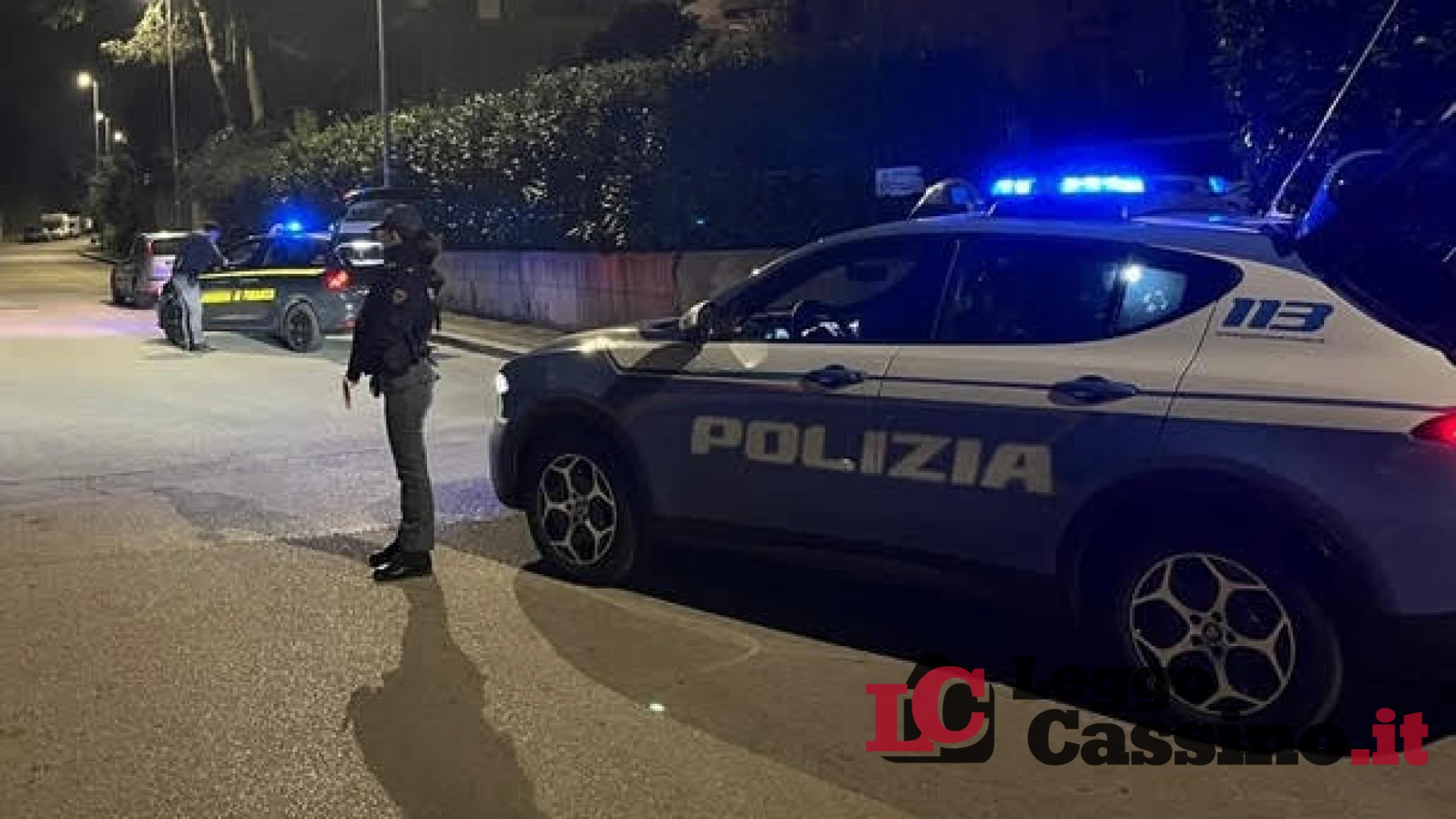 Cassino, hashish e una pistola scacciacani in casa: due giov...