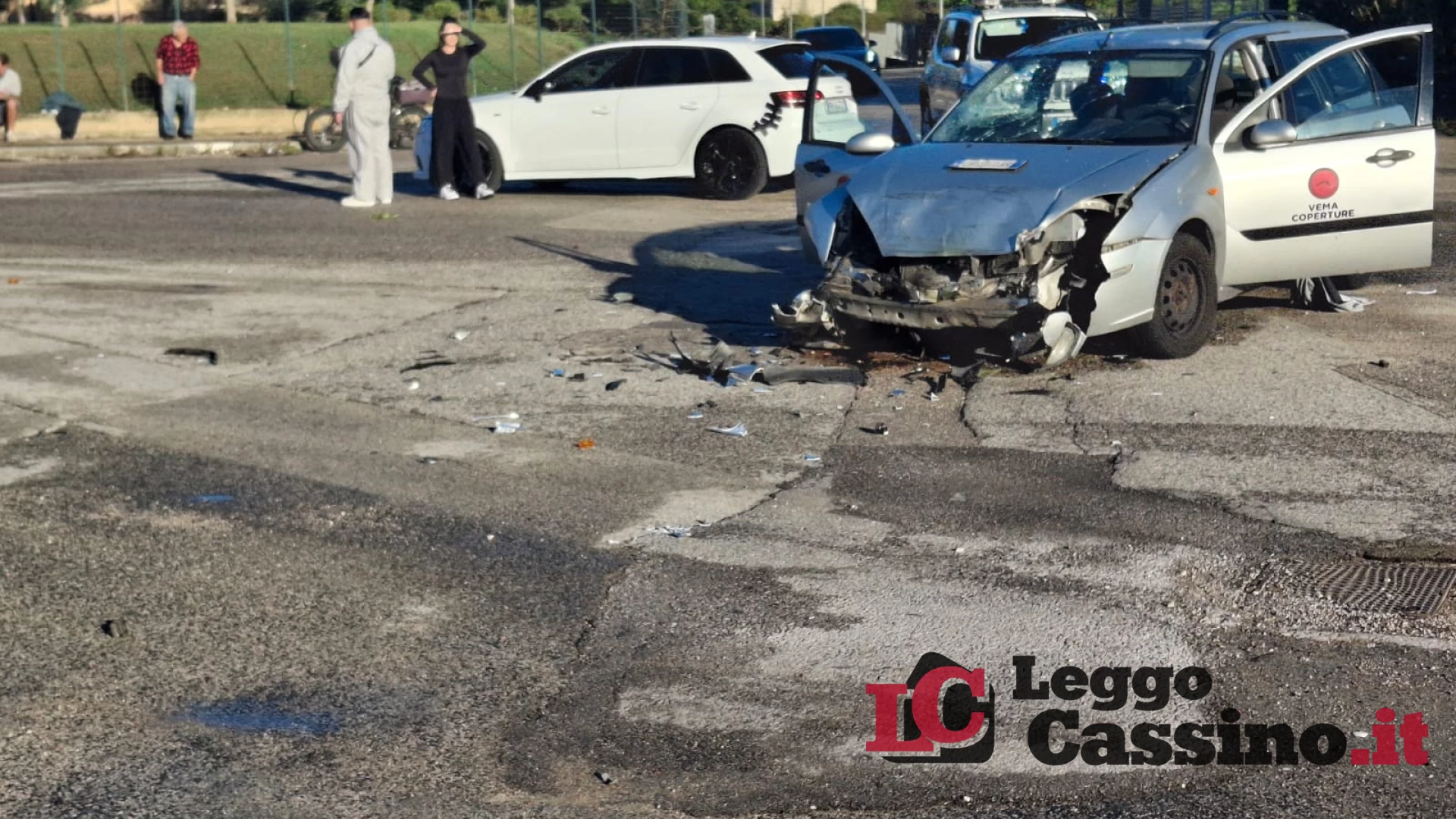 Cassino, violento scontro tra una Jeep e una Ford Mondeo: au...